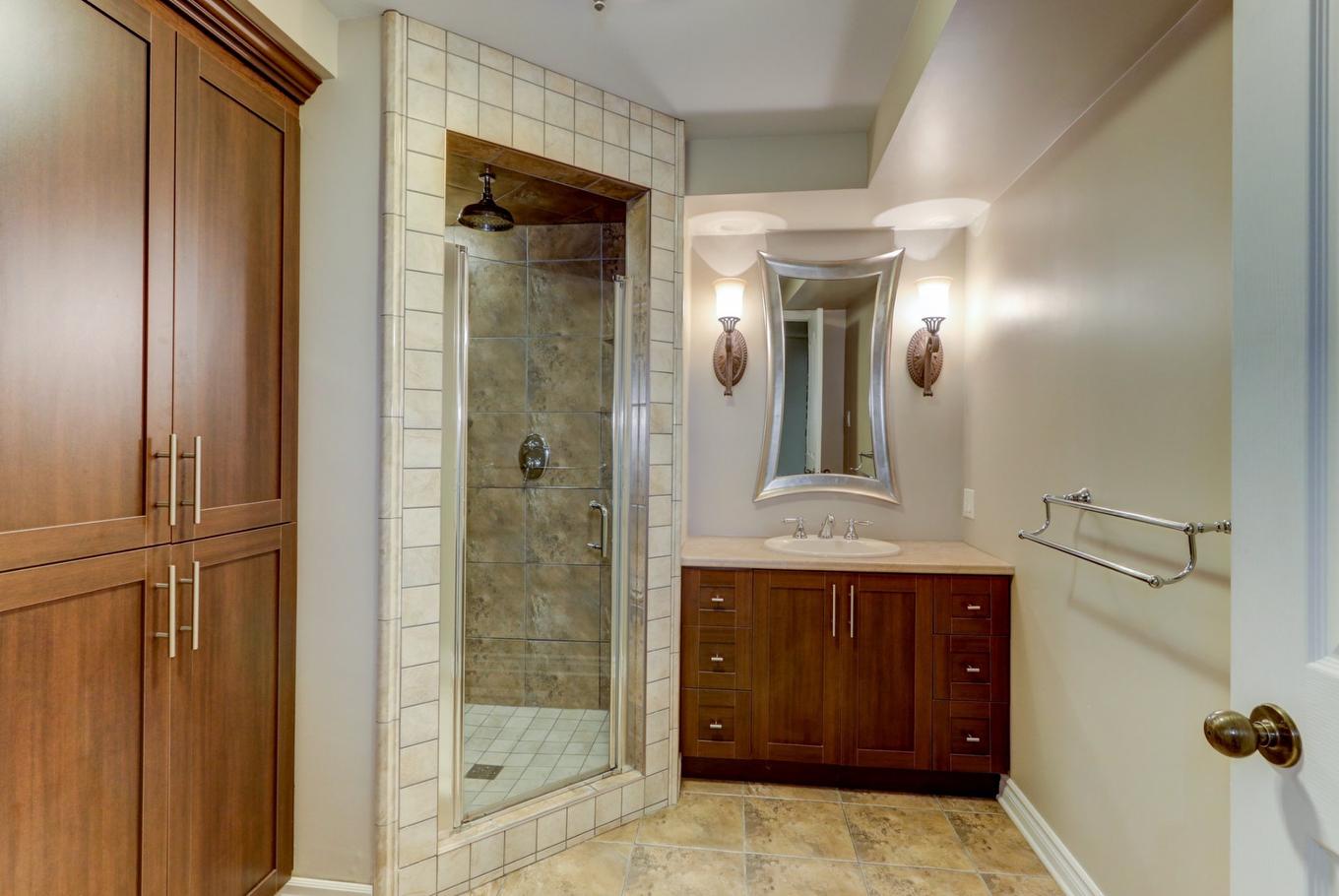 Salle de bains - 645 Rue Watson, Lachute, QC - Indoor Photo Showing Bathroom