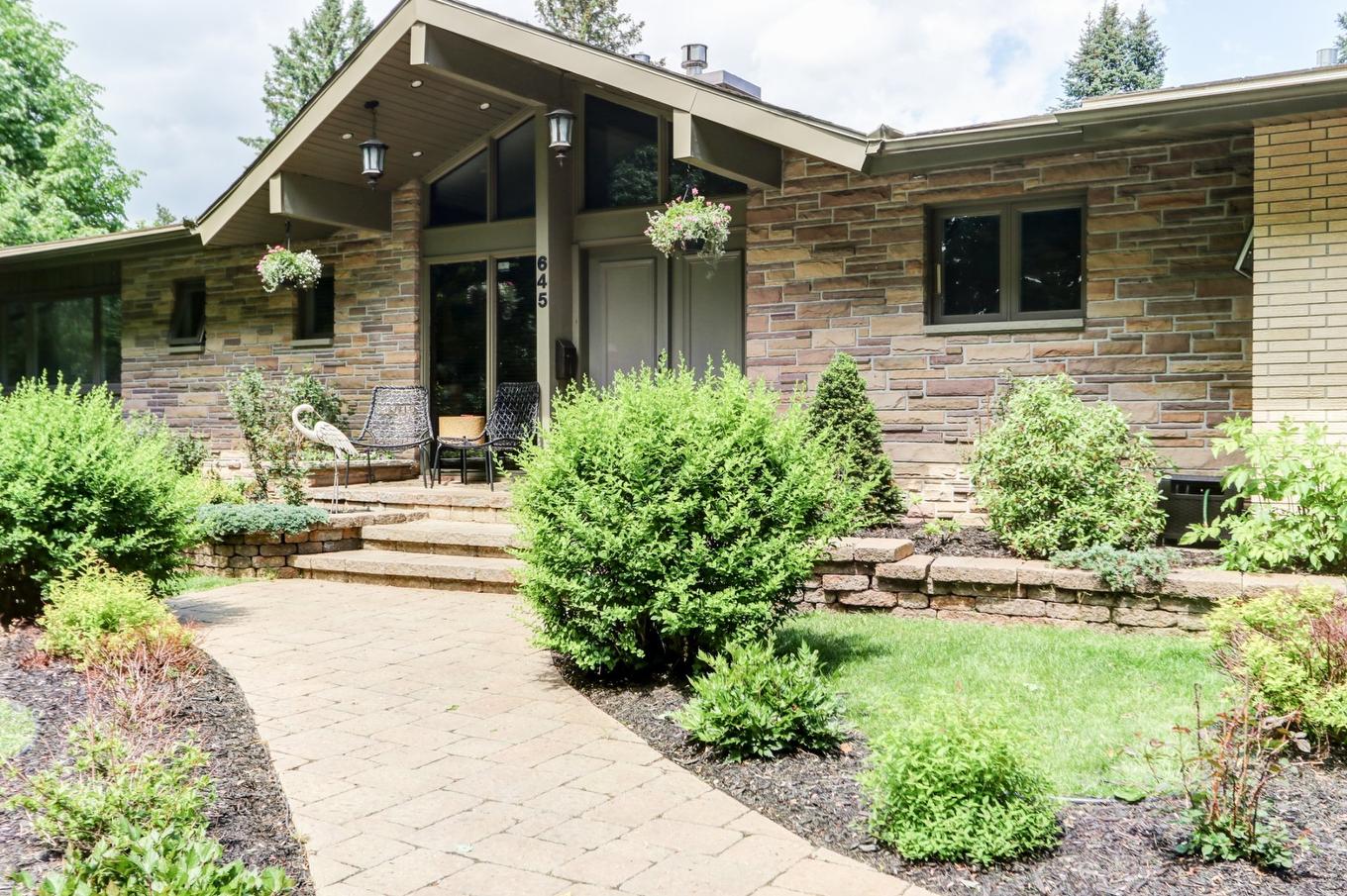 Façade - 645 Rue Watson, Lachute, QC - Outdoor