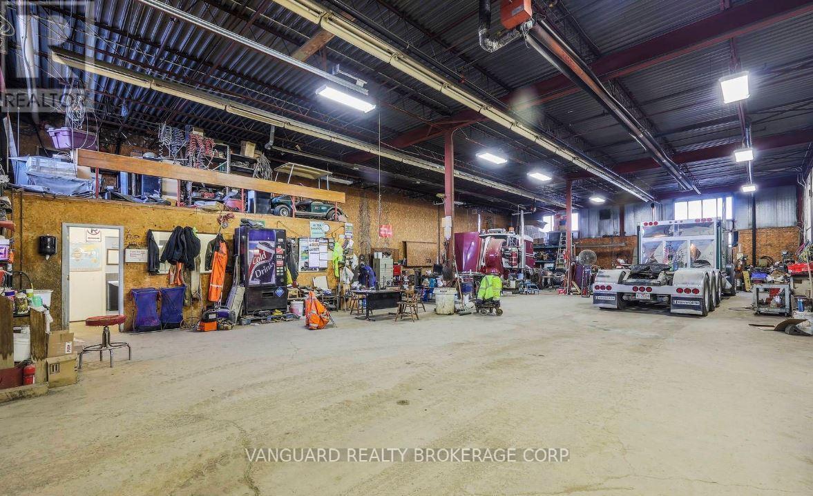 4 Industrial Road, Caledon, ON