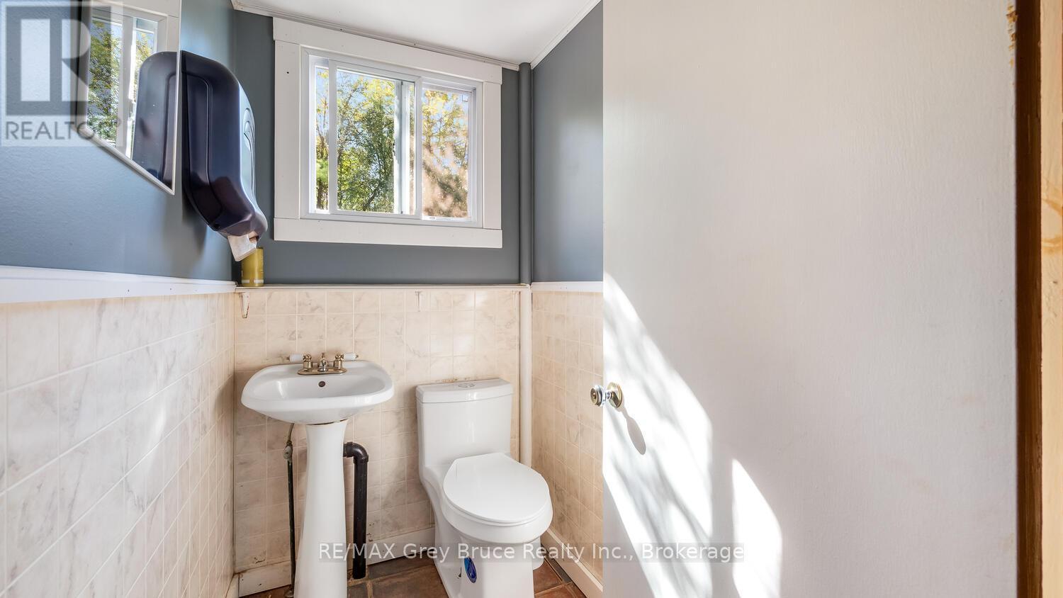 317558 And 317560 Highway 6 And 10 Highway S, Georgian Bluffs, ON