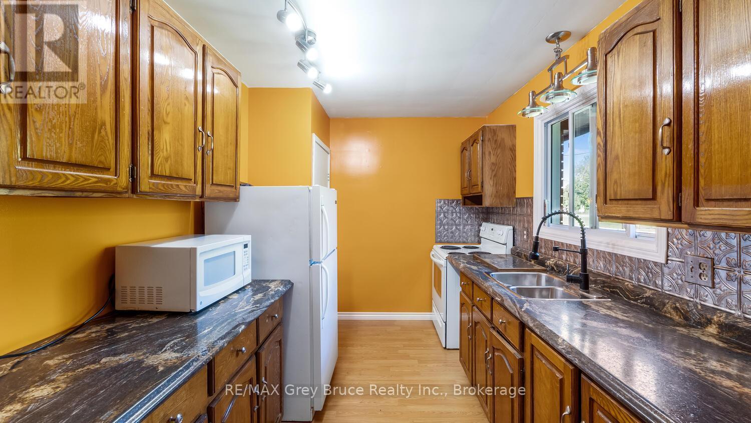 317558 And 317560 Highway 6 And 10 Highway S, Georgian Bluffs, ON