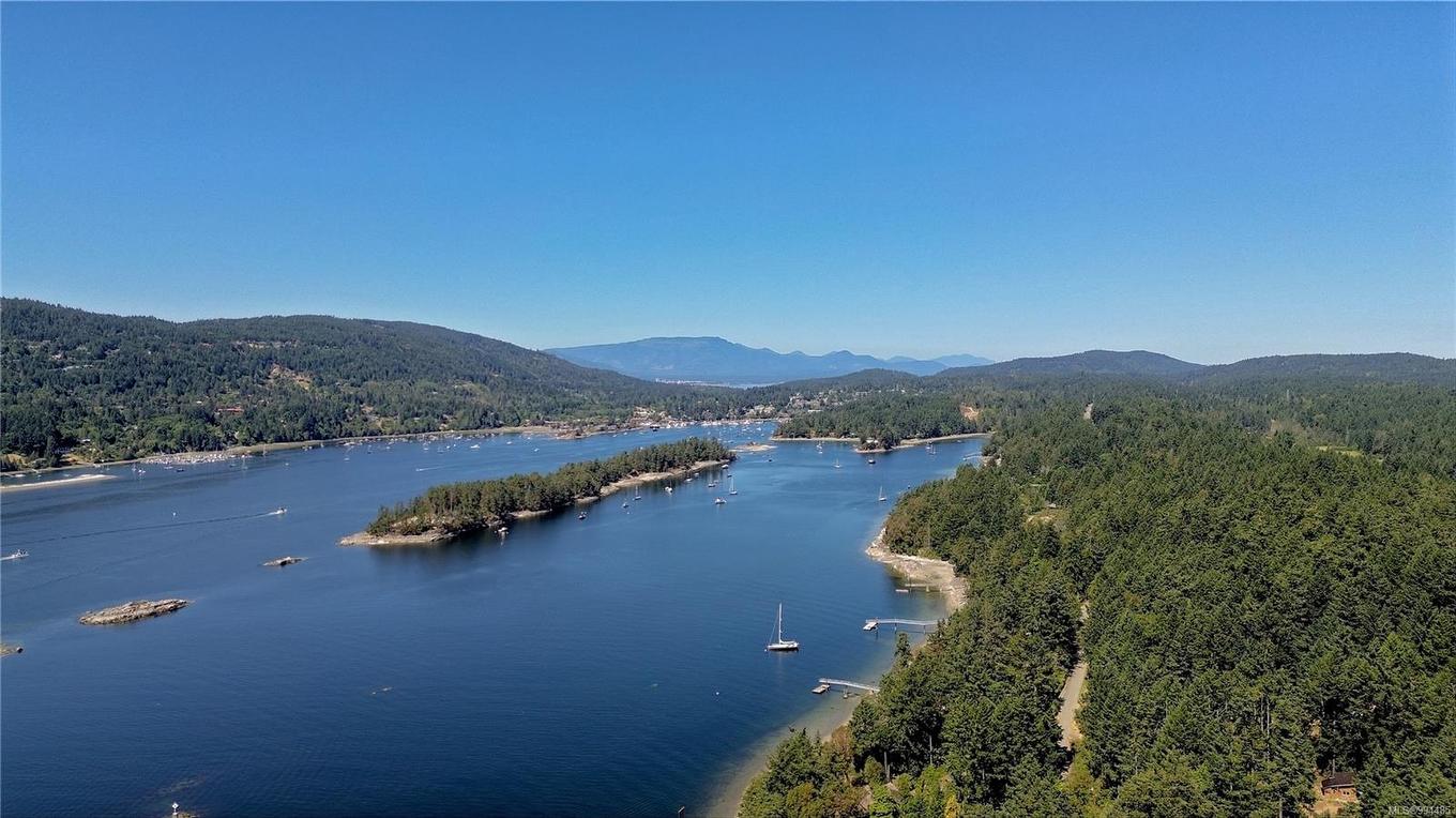 240 Old Scott Rd, Salt Spring, BC