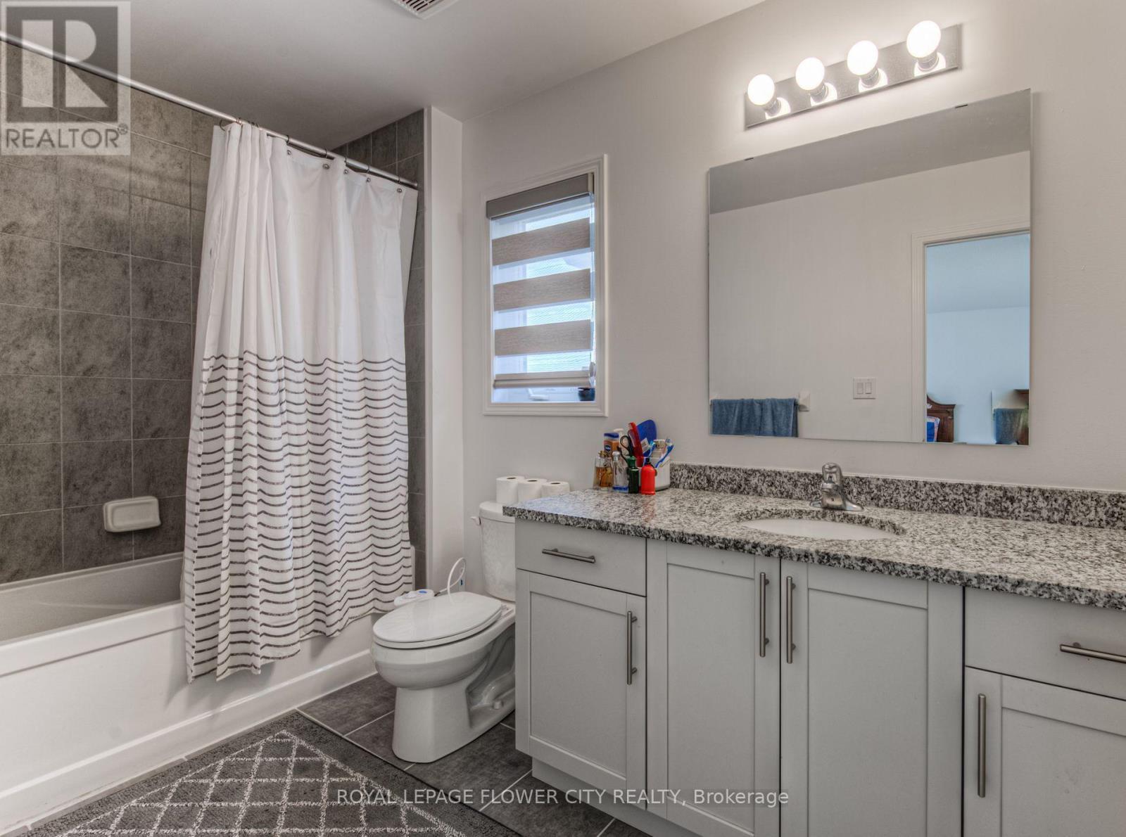 Main - 51 Beauchamp Drive, Cambridge, ON - Indoor Photo Showing Bathroom