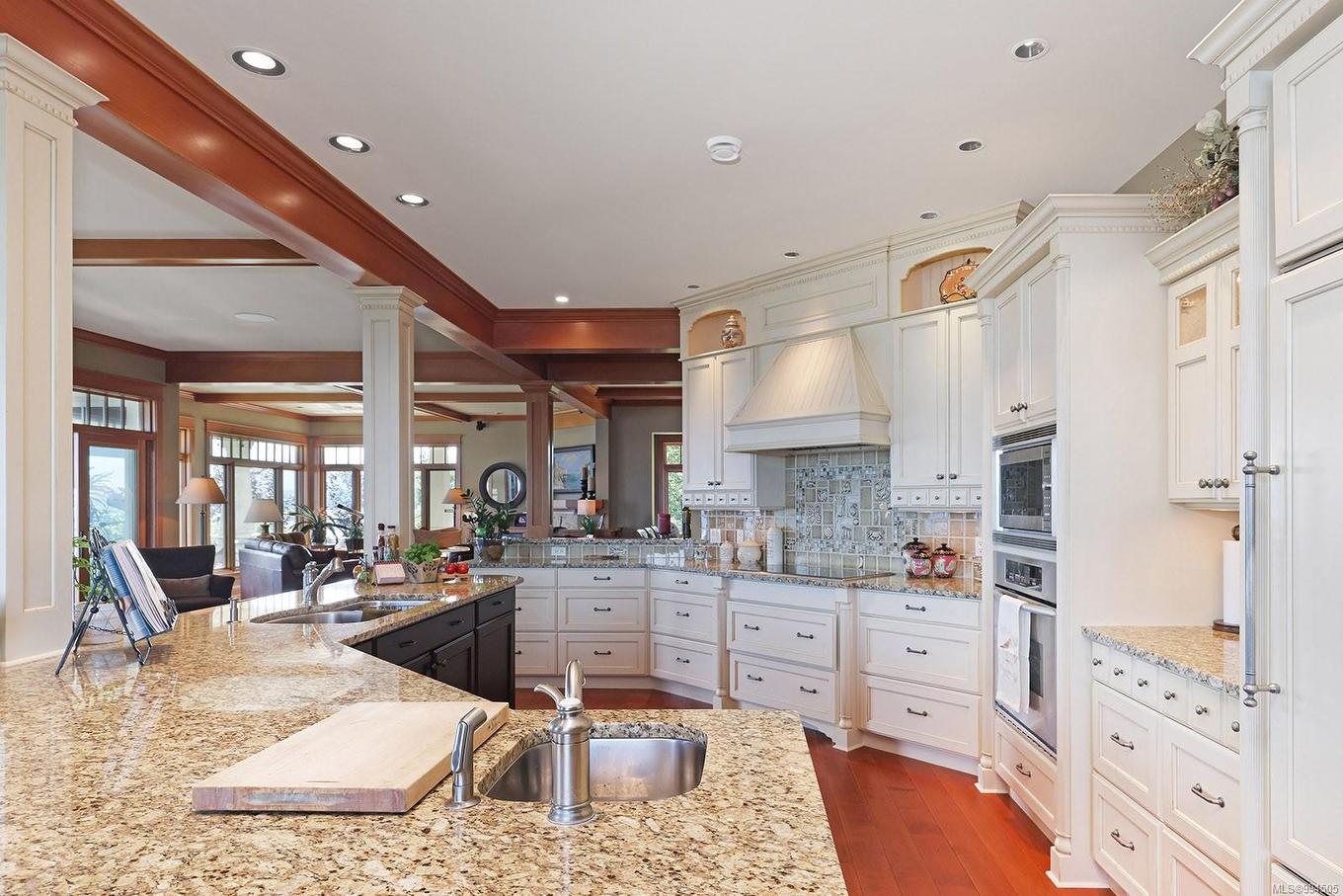 1133 Yates Rd, Comox, BC