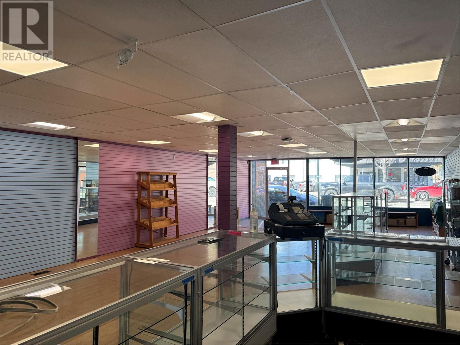 1221 Canyon Street, Creston, BC