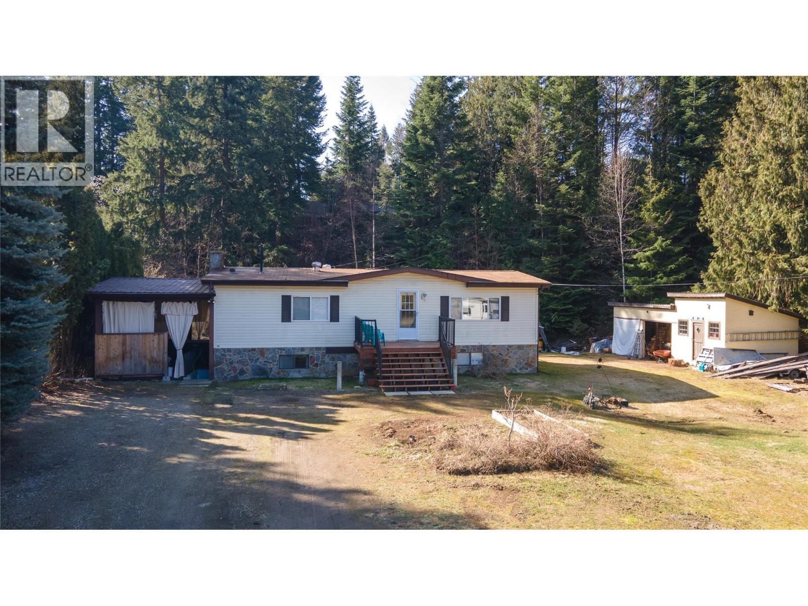4366 Poplar Ridge Crescent, Crescent Valley, BC