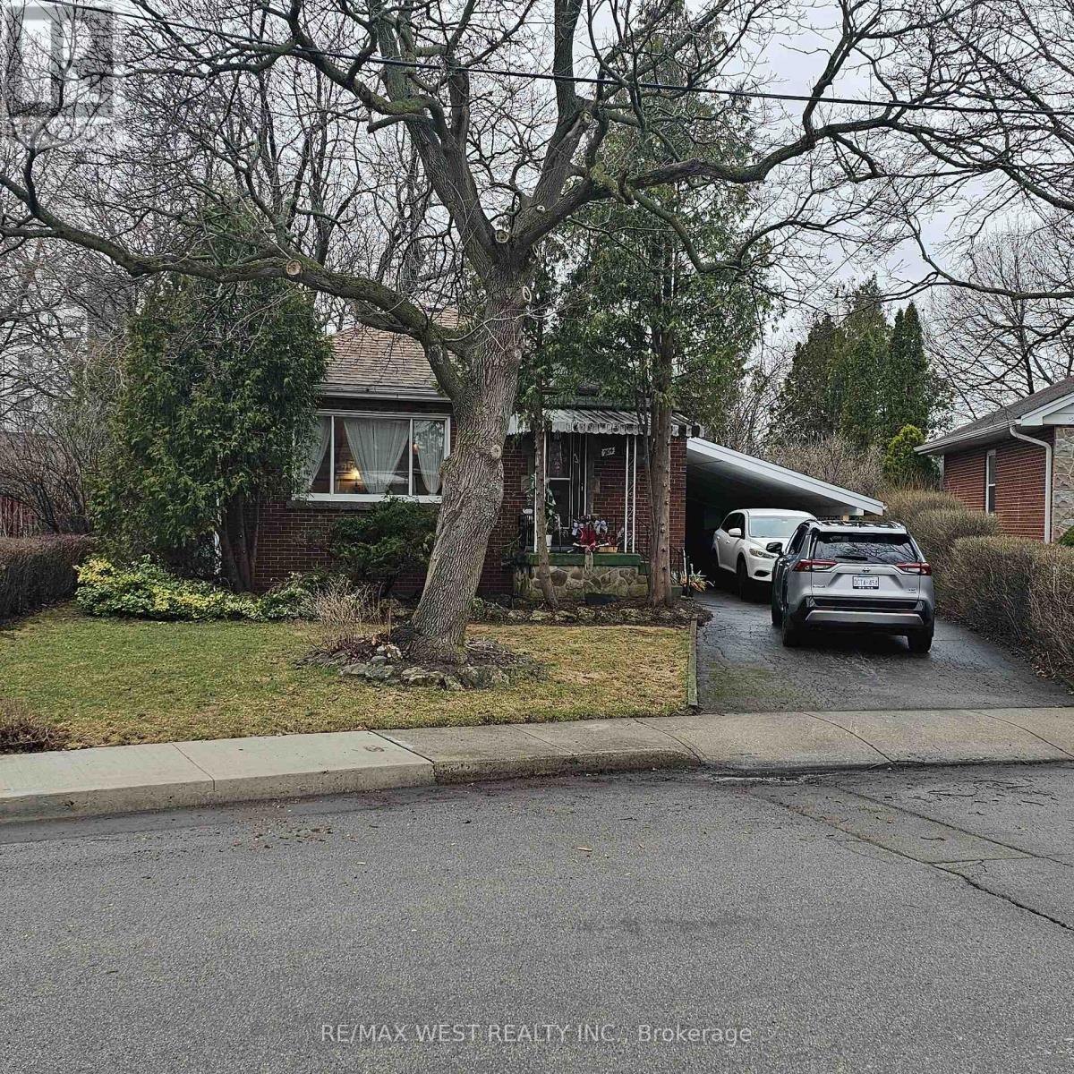 204 David Avenue, Hamilton, ON - Outdoor