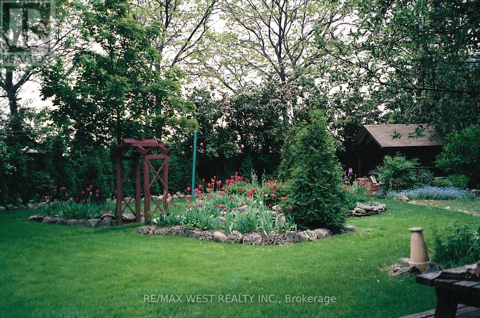 204 David Avenue, Hamilton, ON - Outdoor