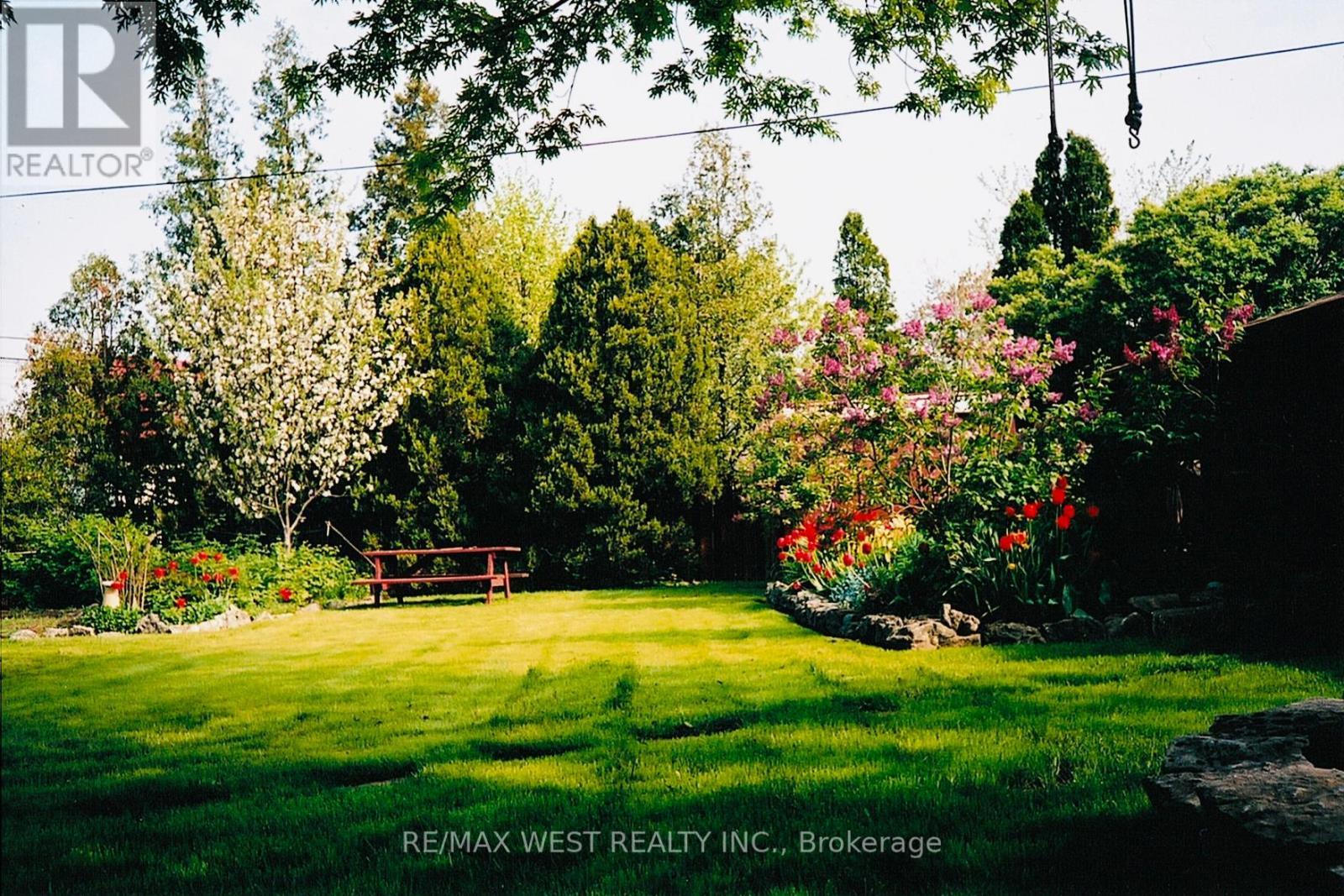 204 David Avenue, Hamilton, ON - Outdoor