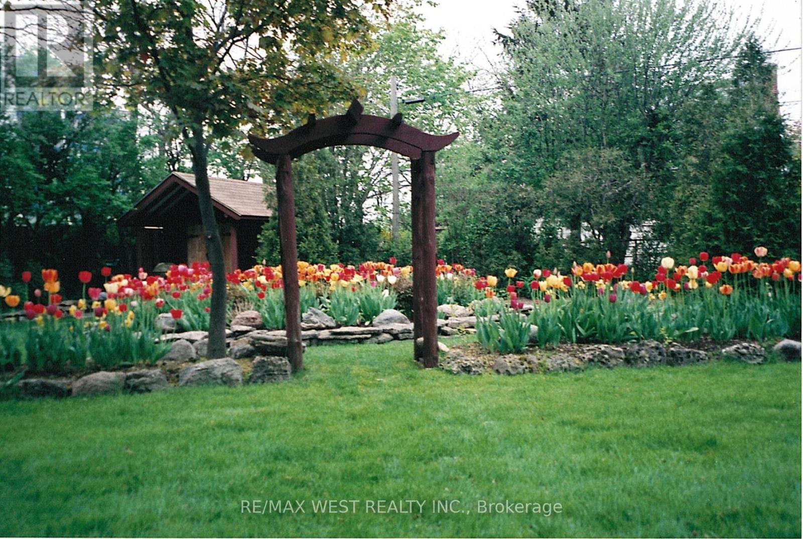 204 David Avenue, Hamilton, ON - Outdoor