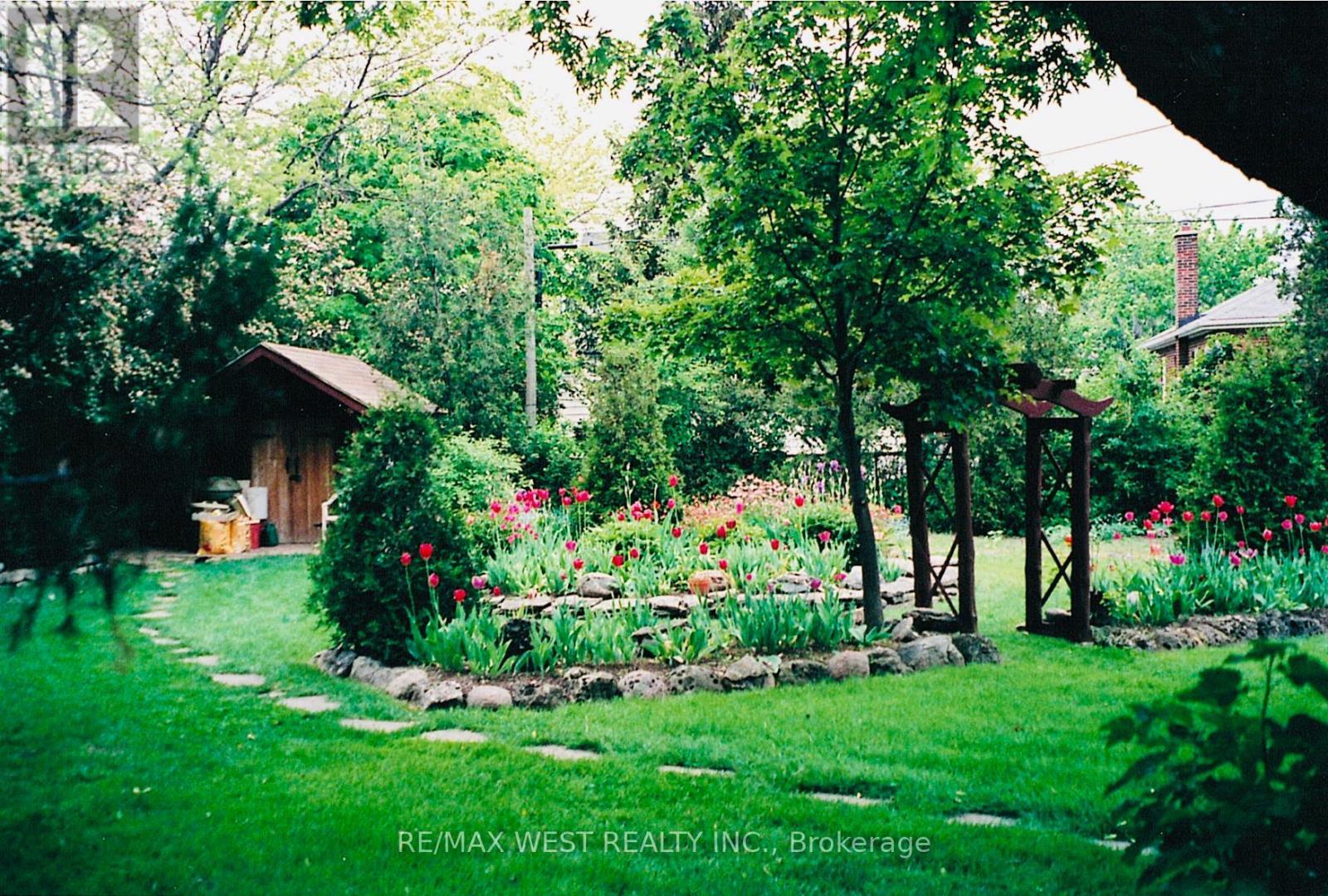 204 David Avenue, Hamilton, ON - Outdoor