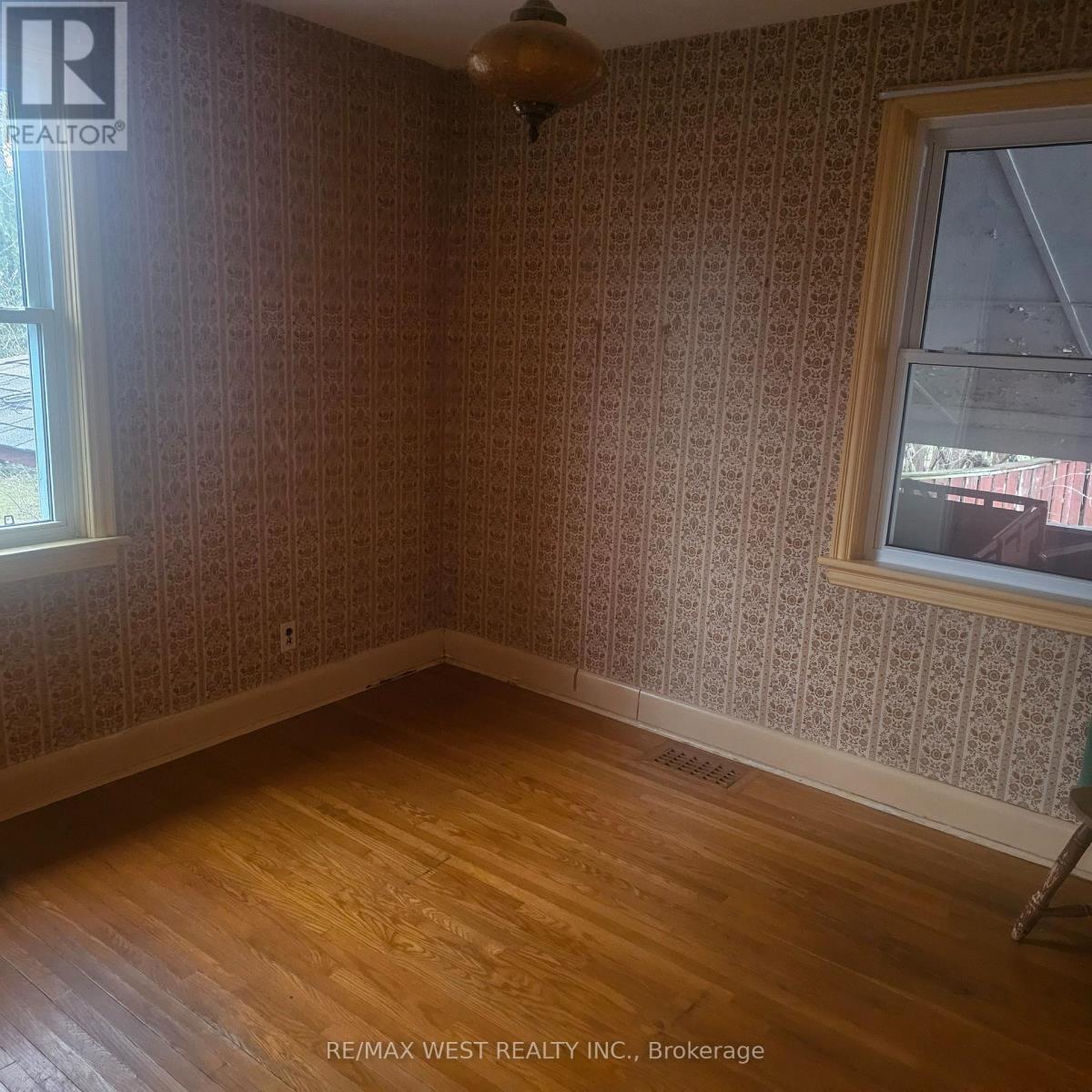 204 David Avenue, Hamilton, ON - Indoor Photo Showing Other Room