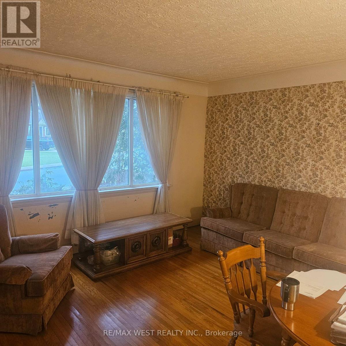 204 David Avenue, Hamilton, ON - Indoor Photo Showing Other Room