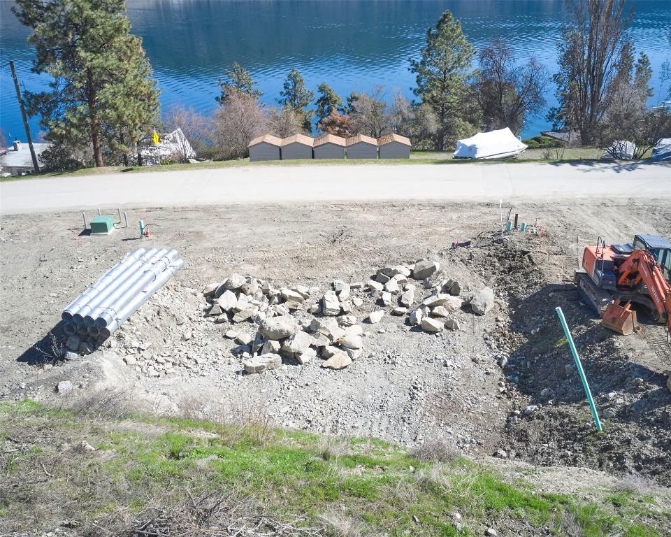 8805 Adventure Bay Road, Vernon, BC - Outdoor