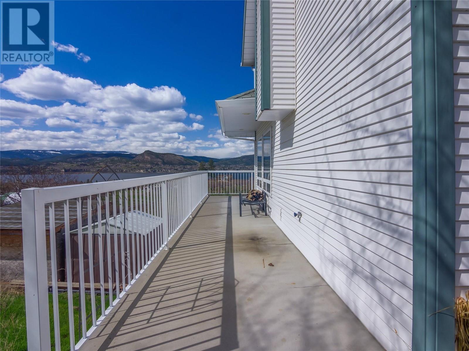 950 Boothe Road, Naramata, BC - Outdoor