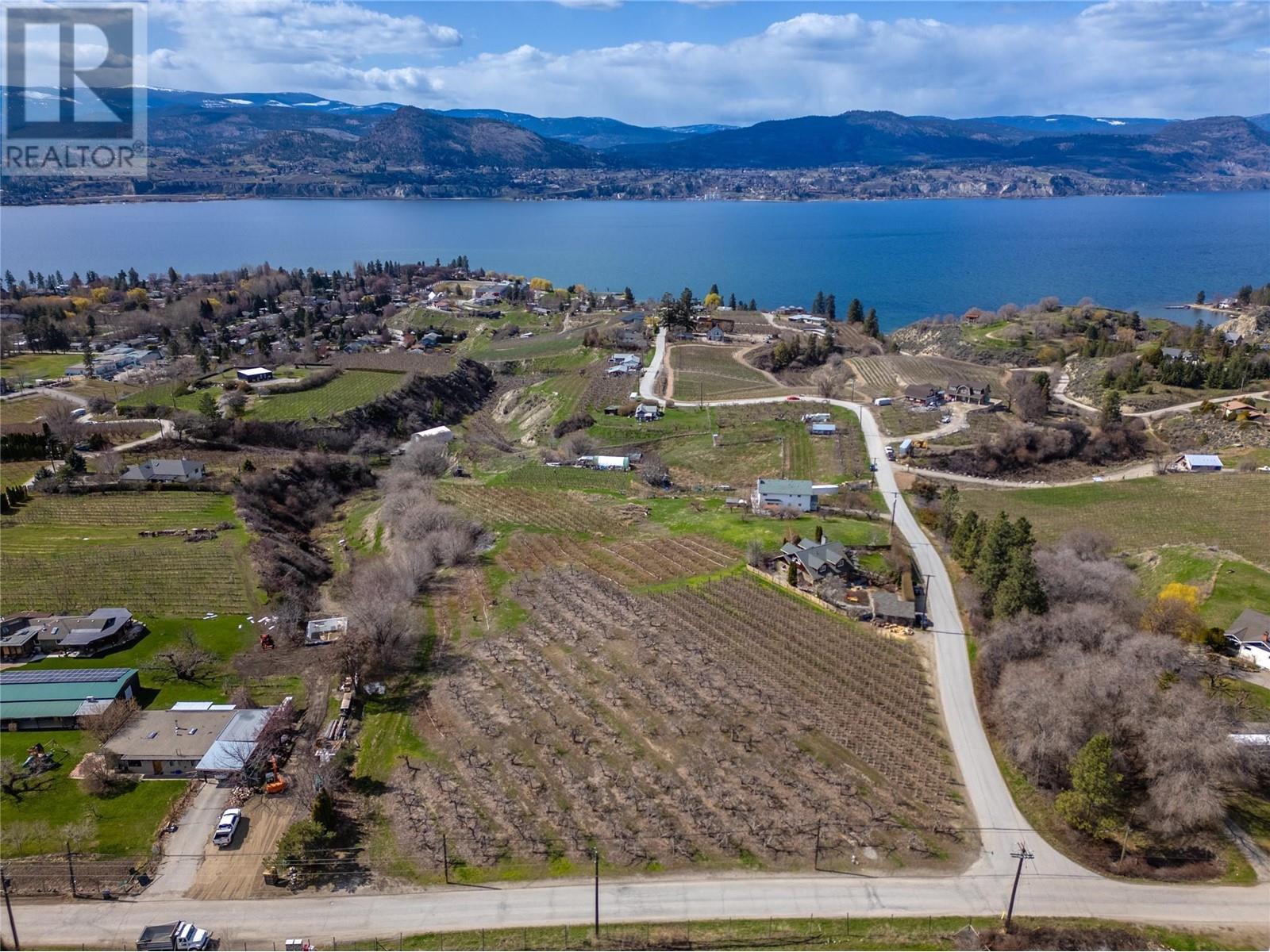 950 Boothe Road, Naramata, BC - Outdoor With Body Of Water With View