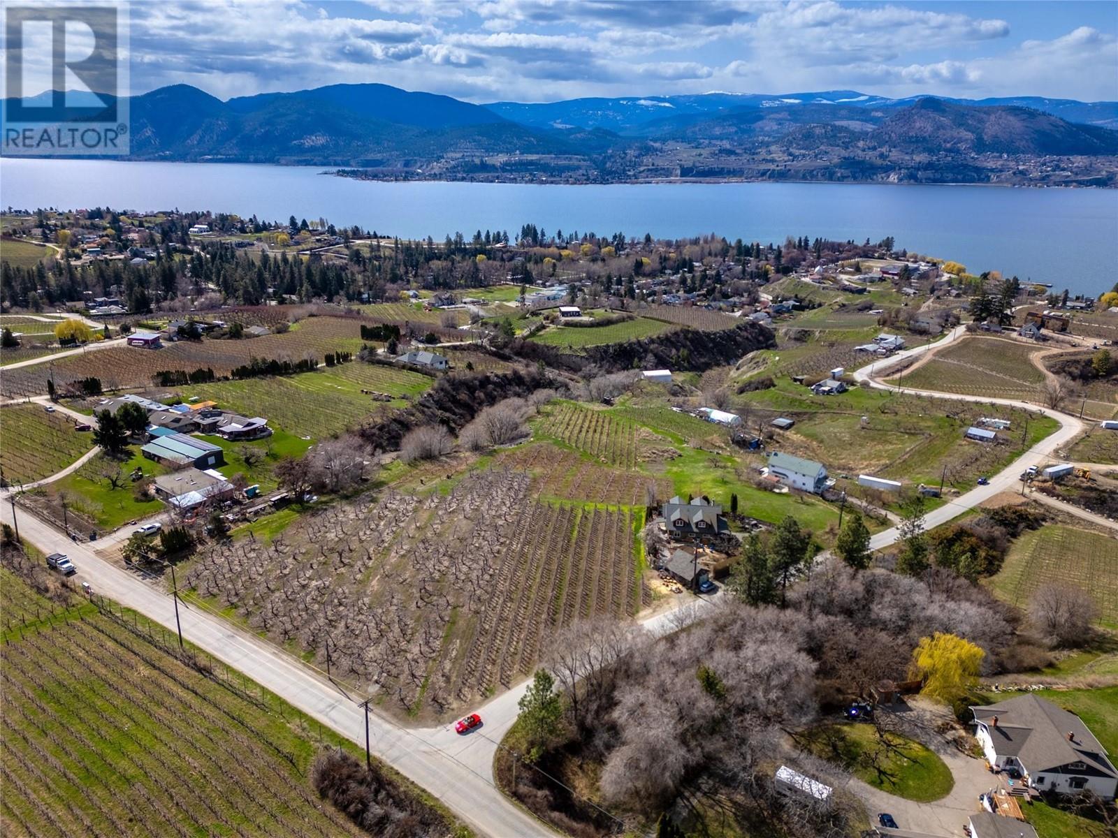950 Boothe Road, Naramata, BC - Outdoor With Body Of Water With View