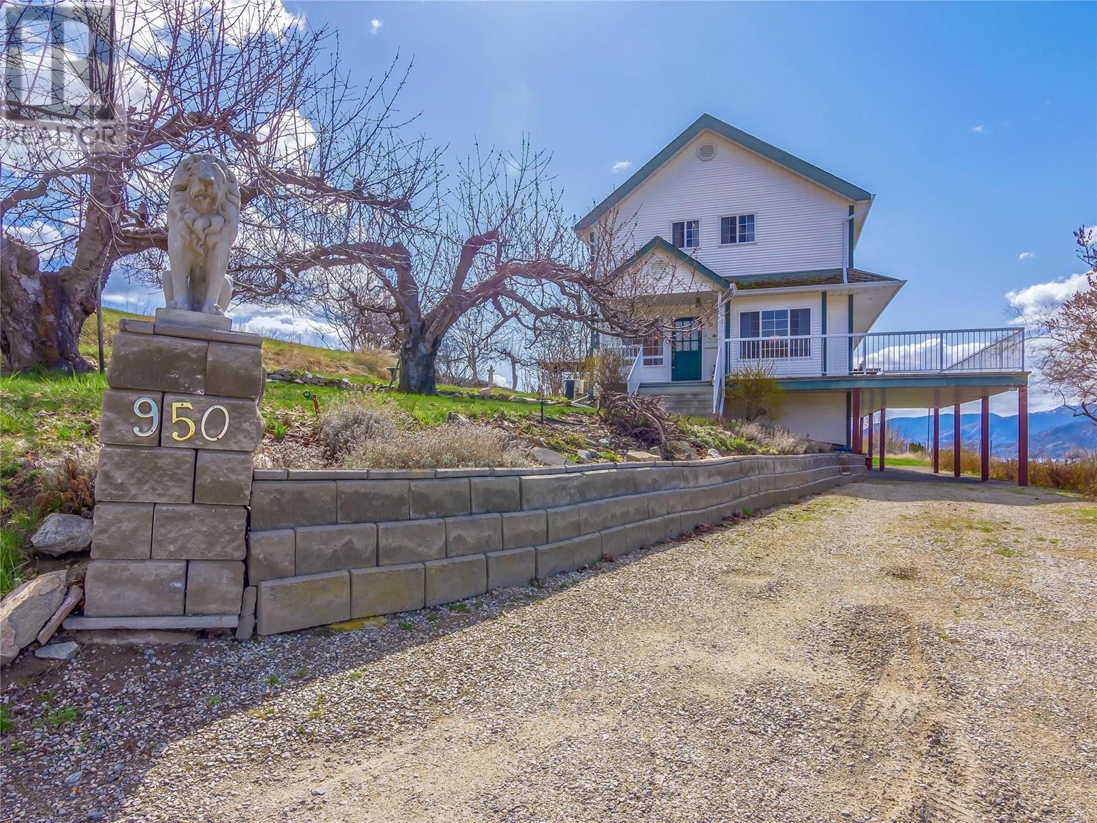 950 Boothe Road, Naramata, BC - Outdoor With Deck Patio Veranda