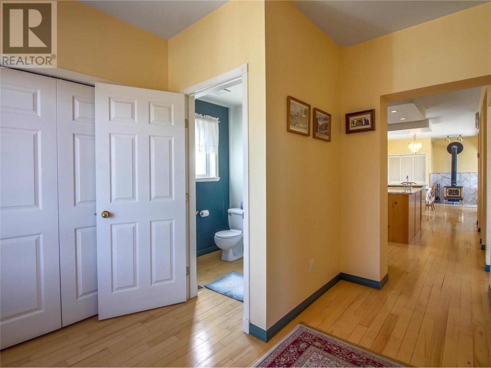 950 Boothe Road, Naramata, BC - Indoor Photo Showing Other Room