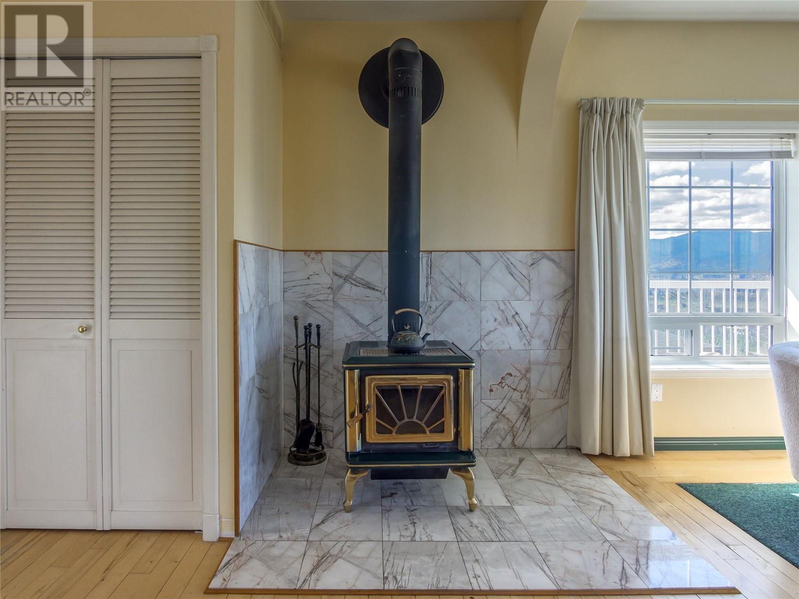 950 Boothe Road, Naramata, BC - Indoor Photo Showing Other Room With Fireplace