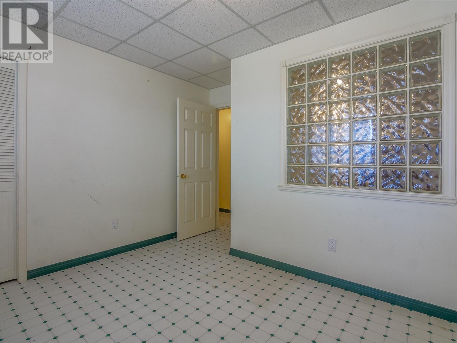 950 Boothe Road, Naramata, BC - Indoor