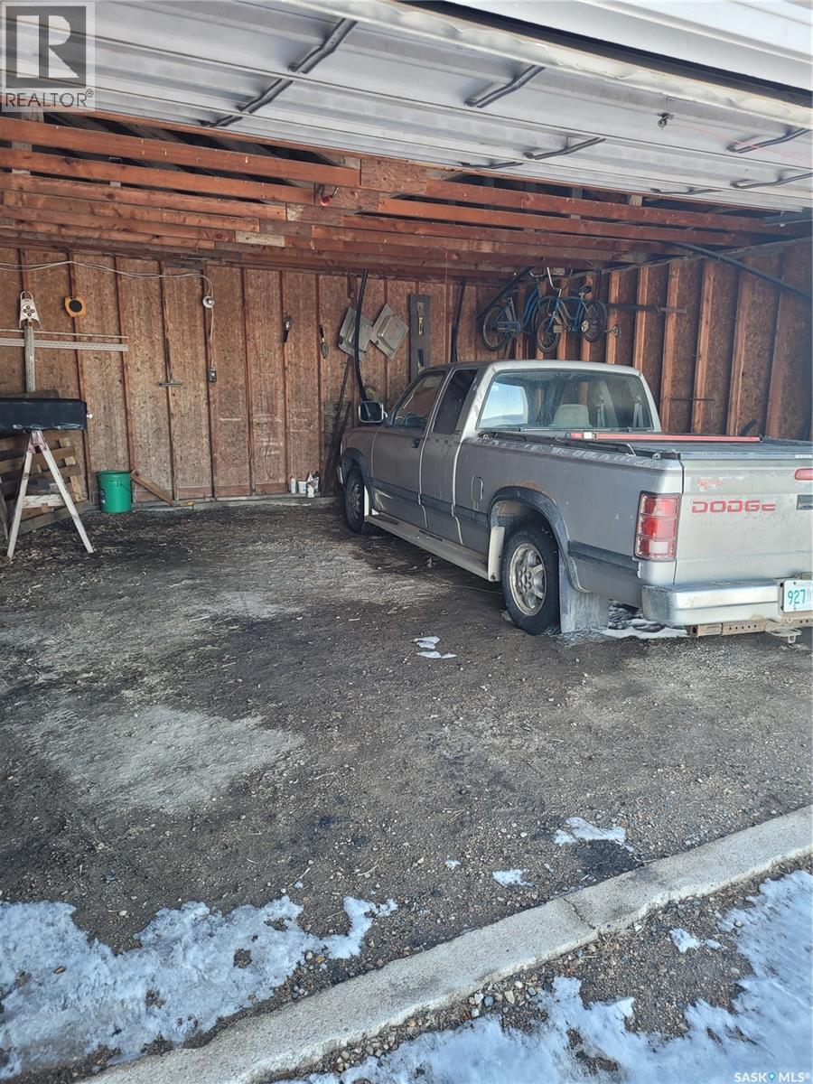 Gonsch Acreage, Longlaketon Rm No. 219, SK - Indoor Photo Showing Garage
