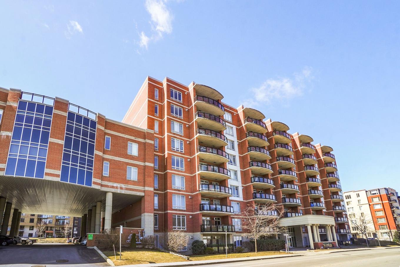 Frontage - 216-2160 Av. Terry-Fox, Laval (Chomedey), QC - Outdoor With Balcony With Facade