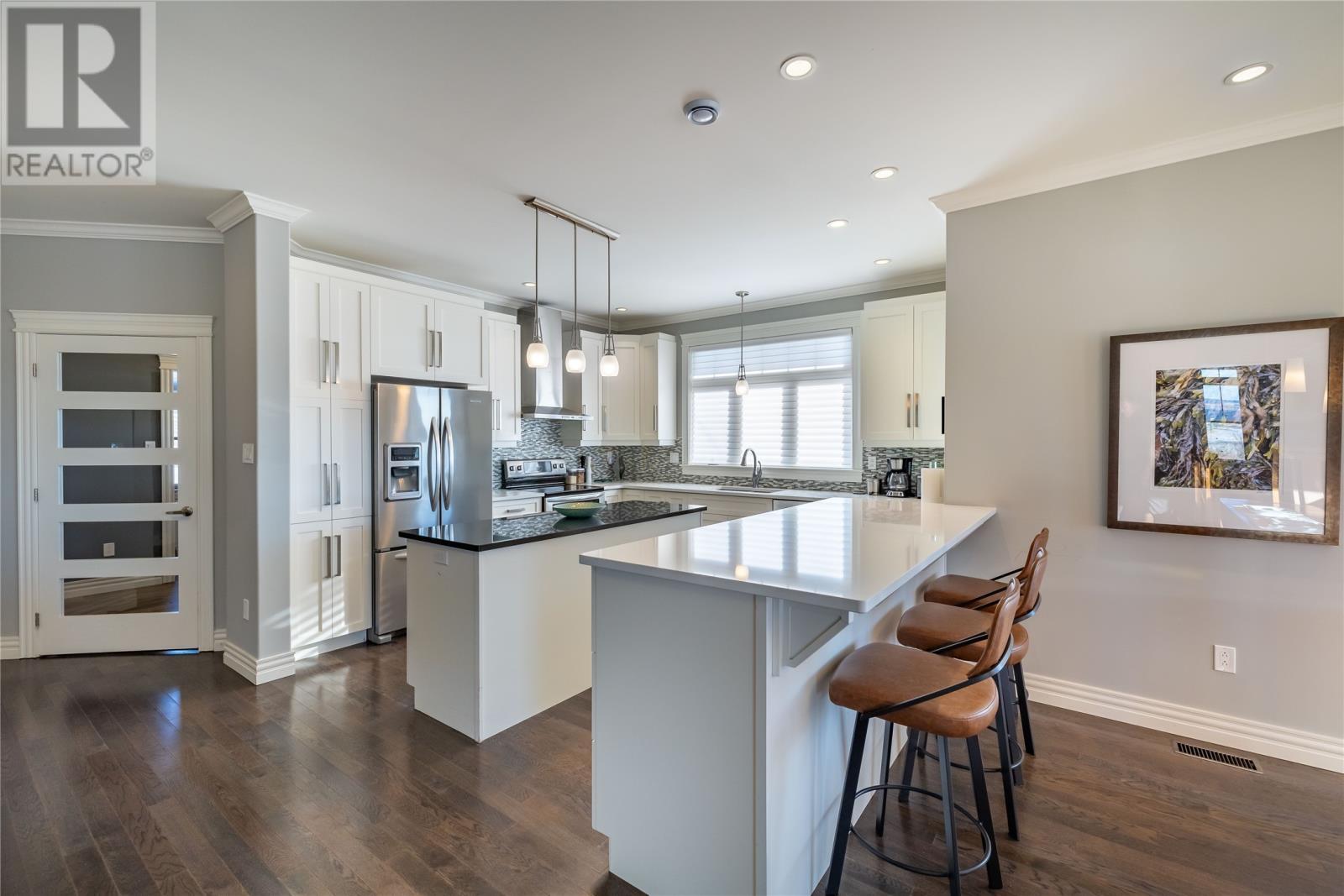 2 Commodore Place, Conception Bay South, NL - Indoor Photo Showing Kitchen With Upgraded Kitchen