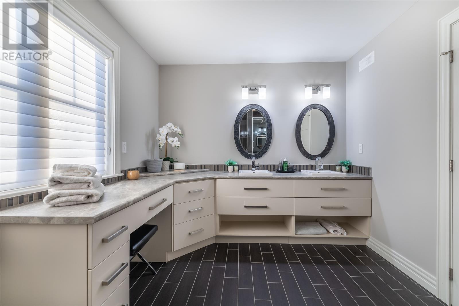 2 Commodore Place, Conception Bay South, NL - Indoor Photo Showing Bathroom