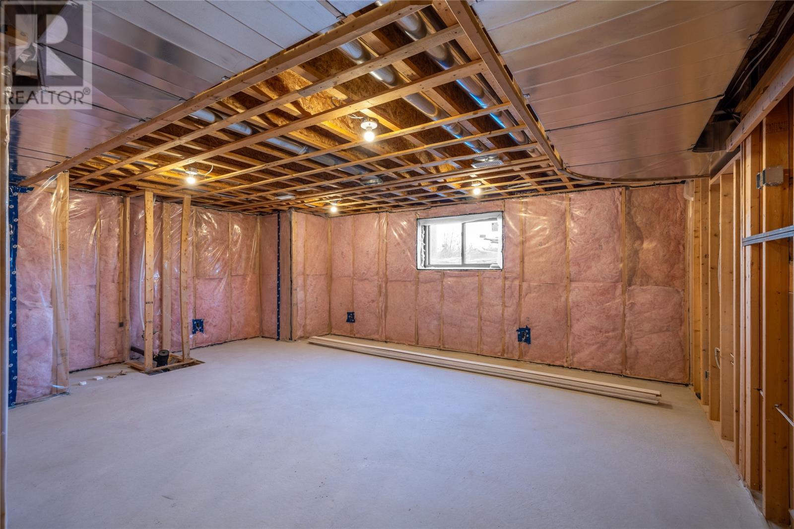 2 Commodore Place, Conception Bay South, NL - Indoor