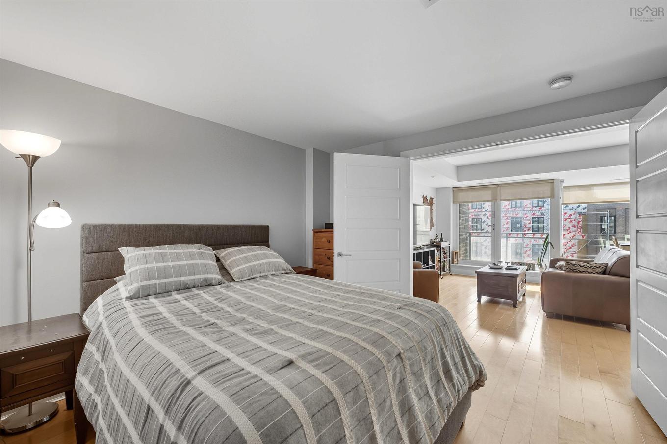 307 31 Kings Wharf Place, Dartmouth, NS