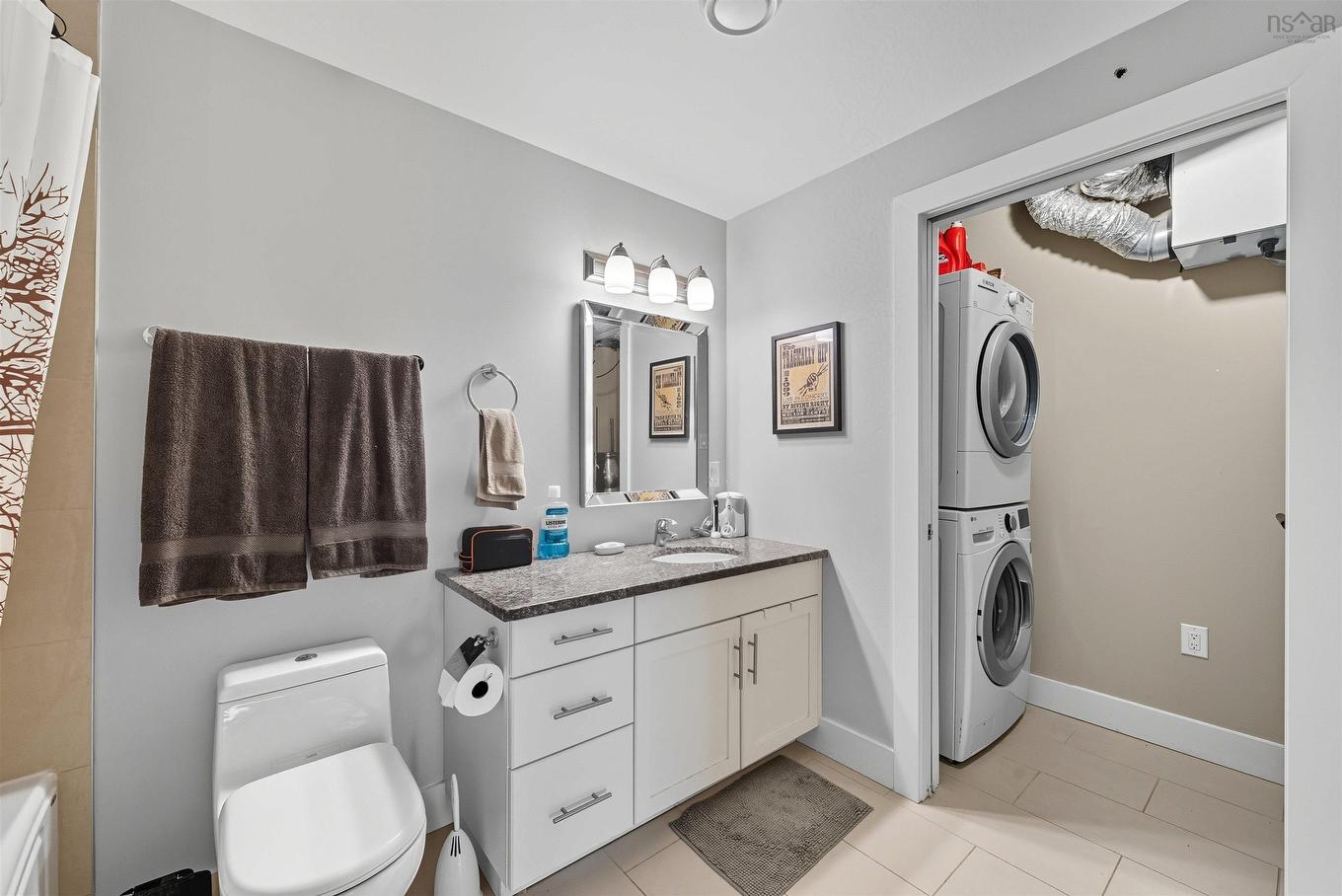 307 31 Kings Wharf Place, Dartmouth, NS