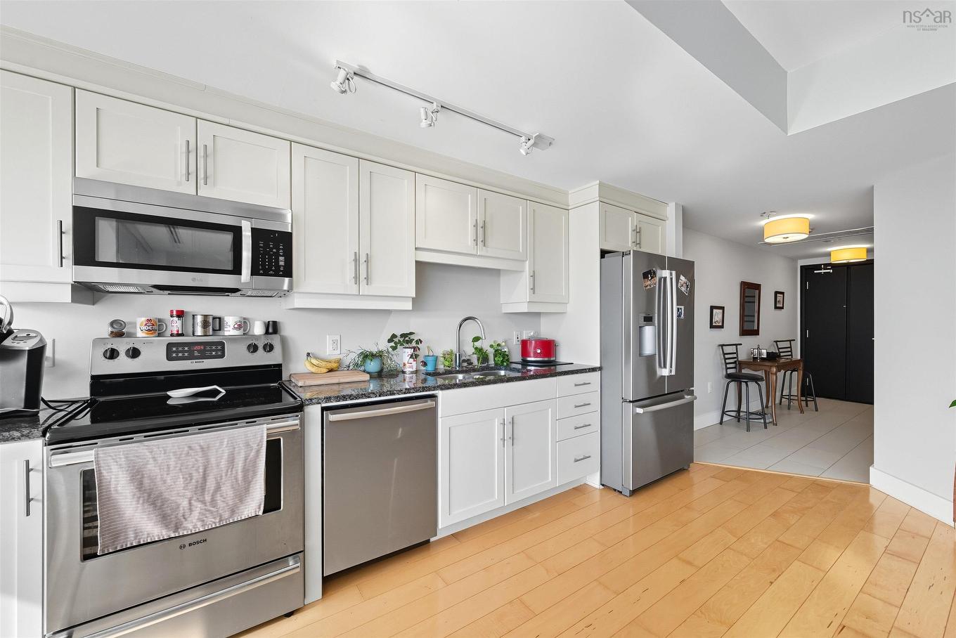 307 31 Kings Wharf Place, Dartmouth, NS