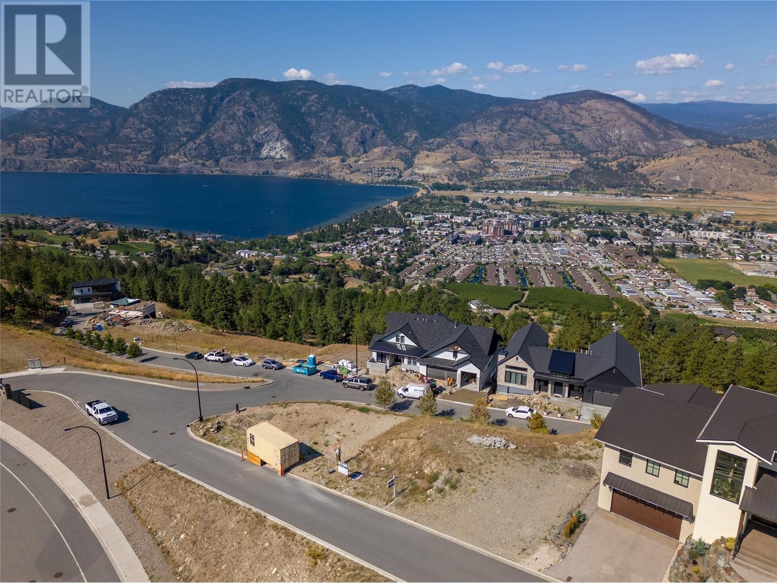 3331 Evergreen Drive Unit# 105, Penticton, BC