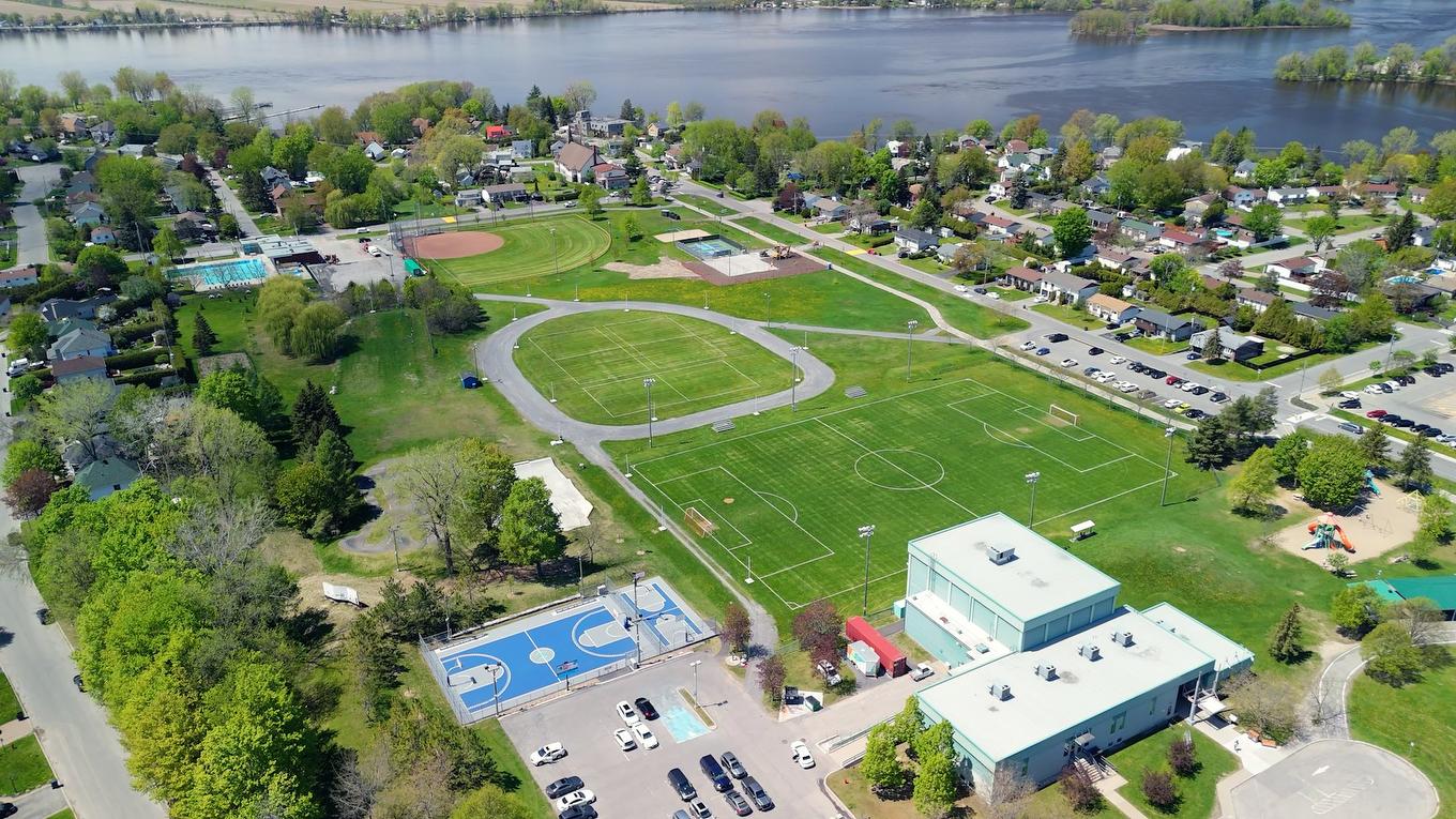 Photo aérienne - 706 Rue Des Châtaigniers, Pincourt, QC - Outdoor With Body Of Water With View