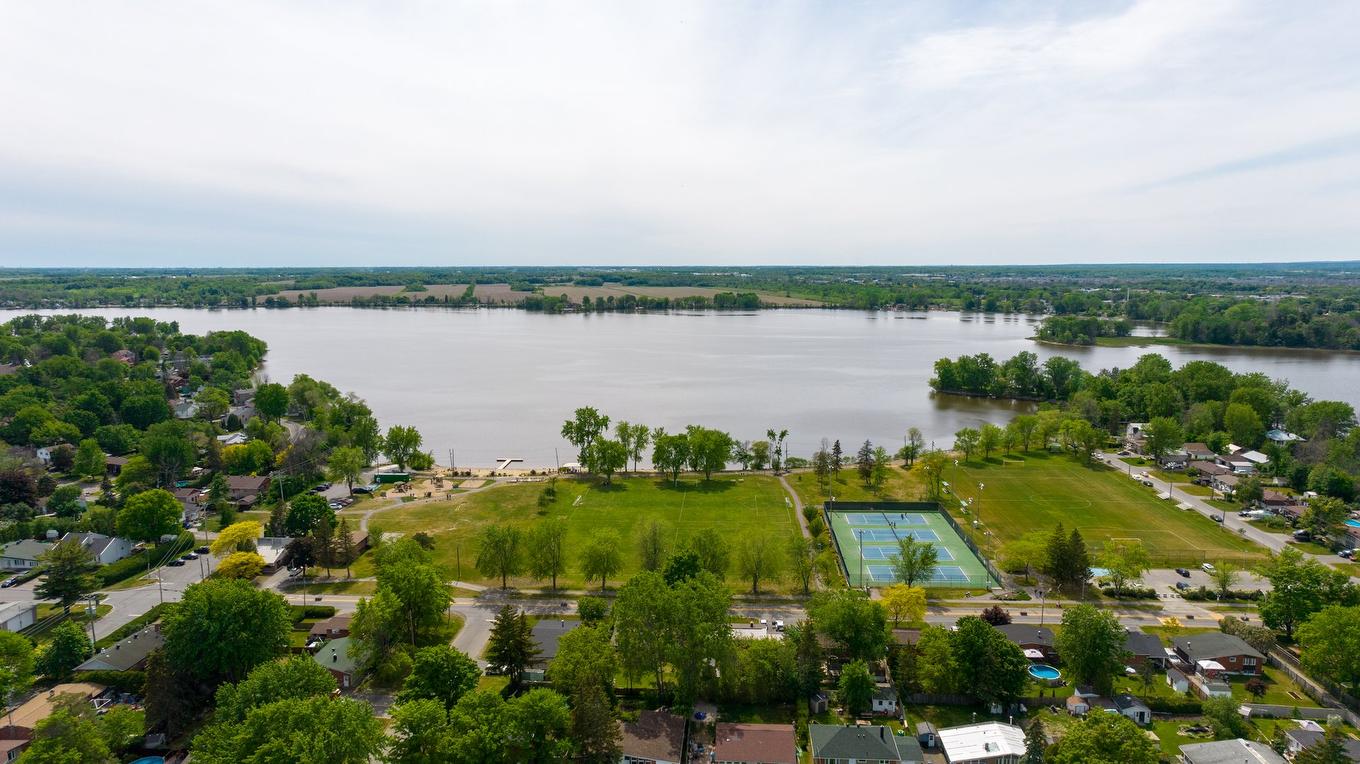 Photo aérienne - 706 Rue Des Châtaigniers, Pincourt, QC - Outdoor With Body Of Water With View