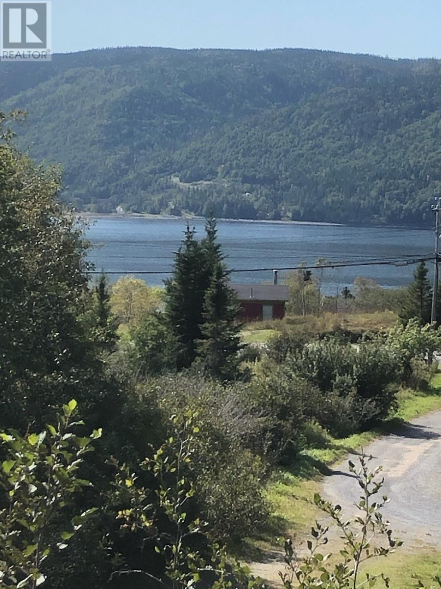 150 North Shore Highway, Meadows, NL