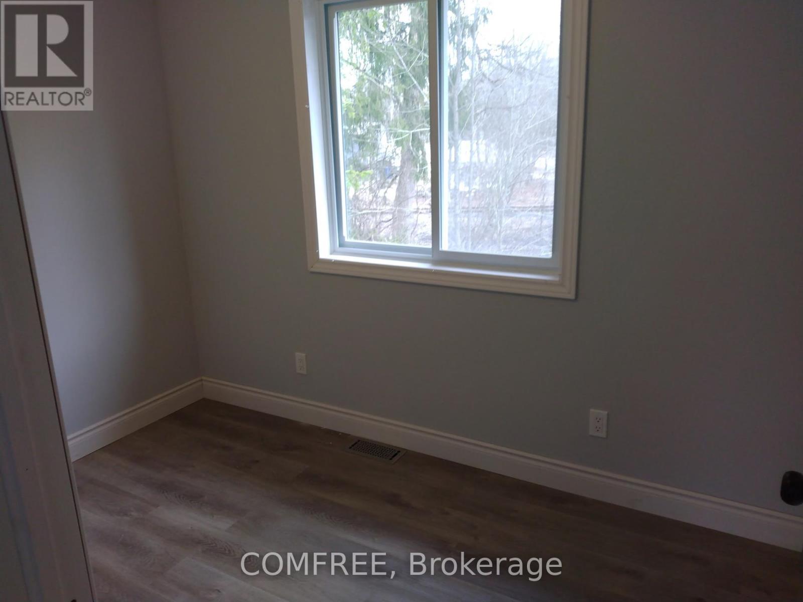 7177 Beach Drive, Ramara, ON - Indoor Photo Showing Other Room