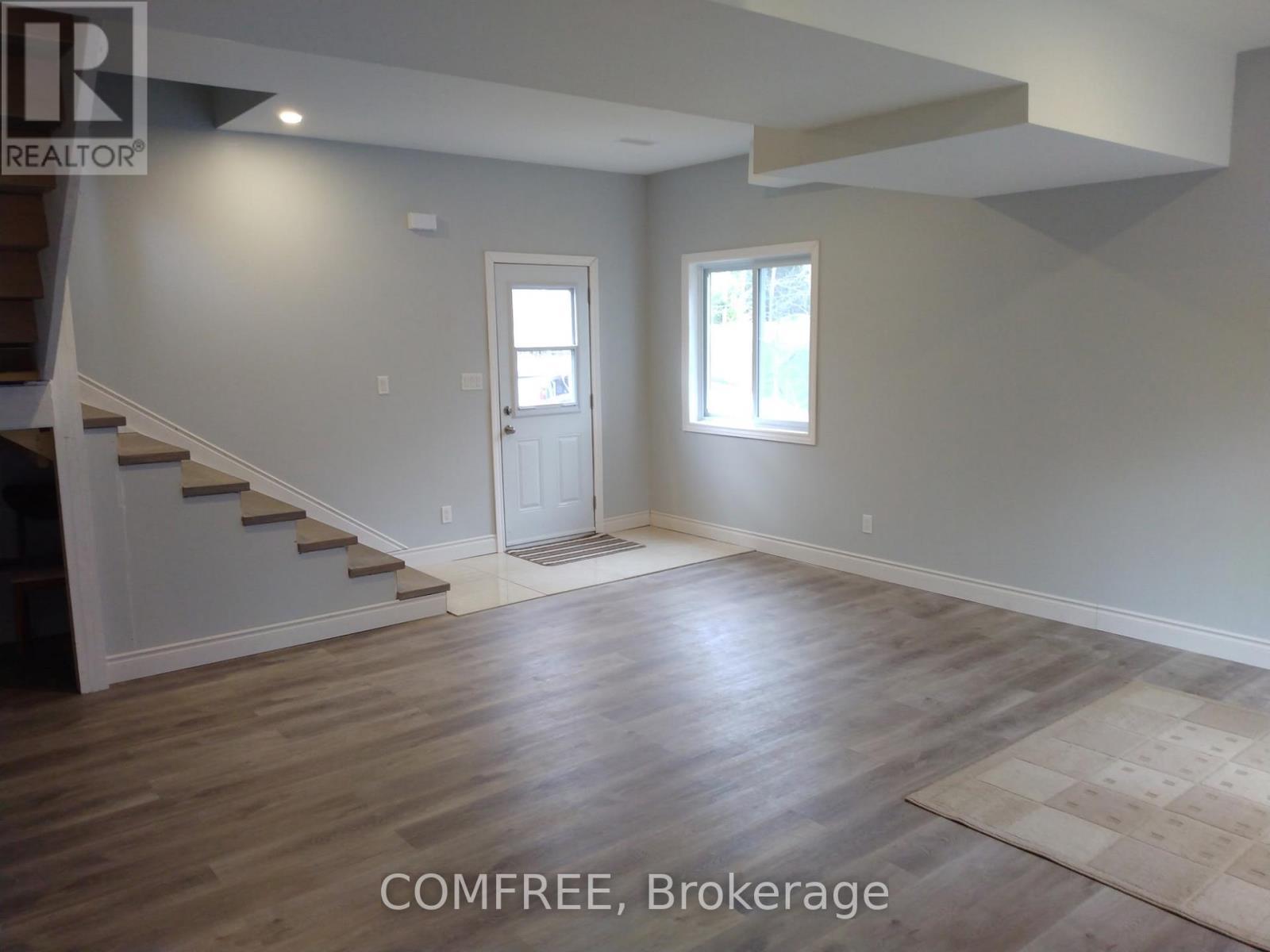 7177 Beach Drive, Ramara, ON - Indoor Photo Showing Other Room