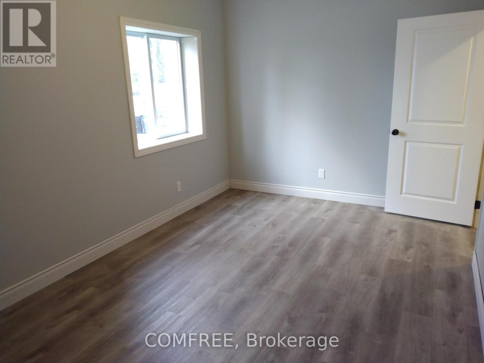 7177 Beach Drive, Ramara, ON - Indoor Photo Showing Other Room