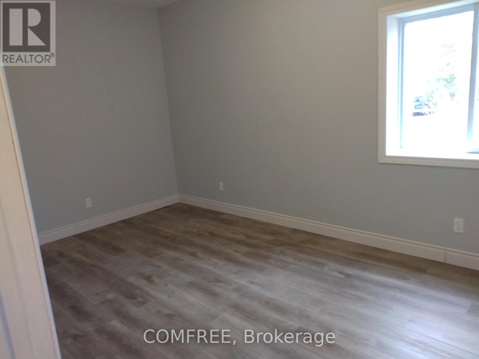 7177 Beach Drive, Ramara, ON - Indoor Photo Showing Other Room