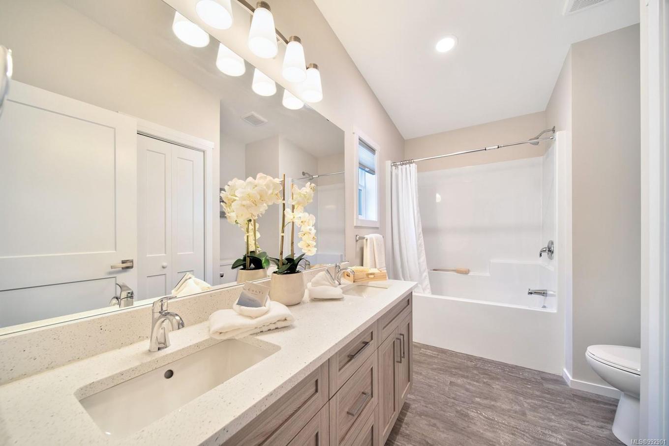 106-3499 Henry Rd, Chemainus, BC