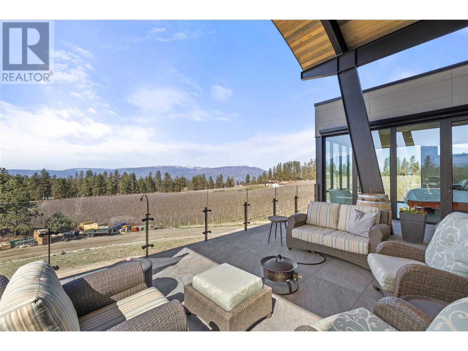 4275 Todd Road, Kelowna, BC - Outdoor With Exterior