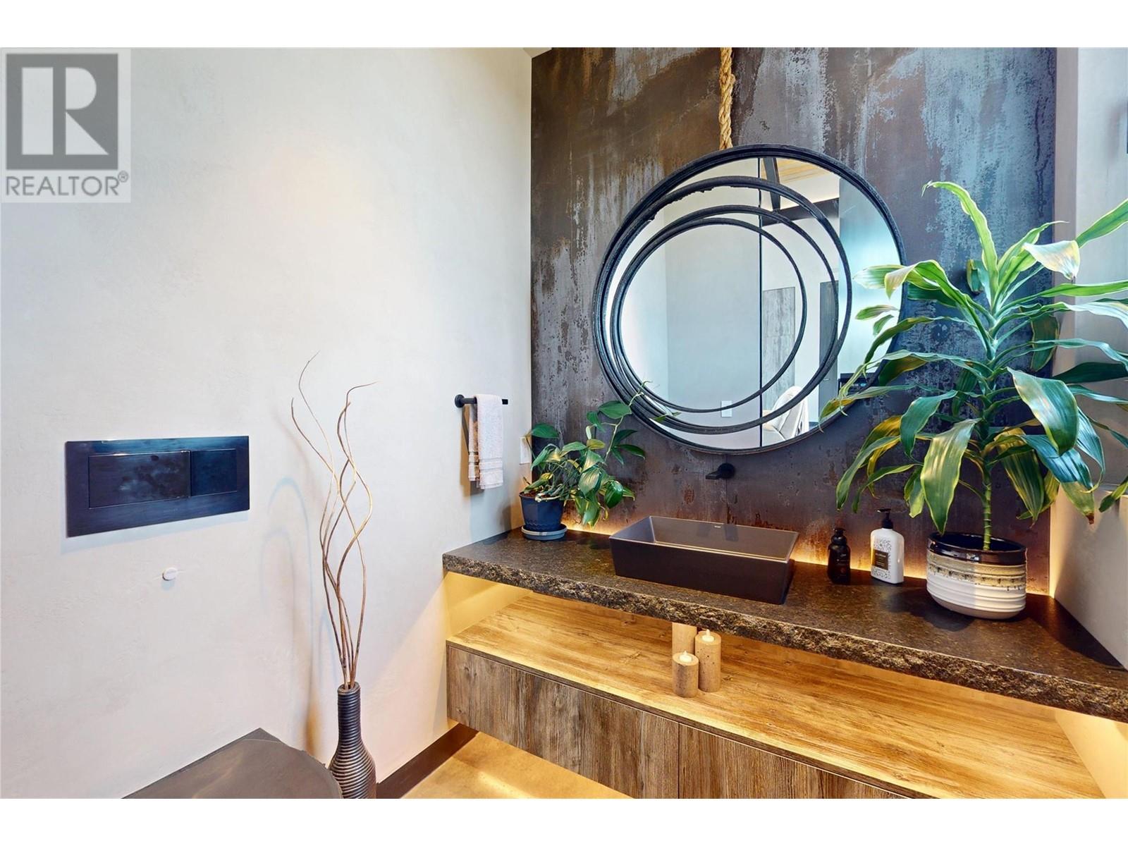 2 pc Guest Bathroom - 4275 Todd Road, Kelowna, BC - Indoor Photo Showing Other Room