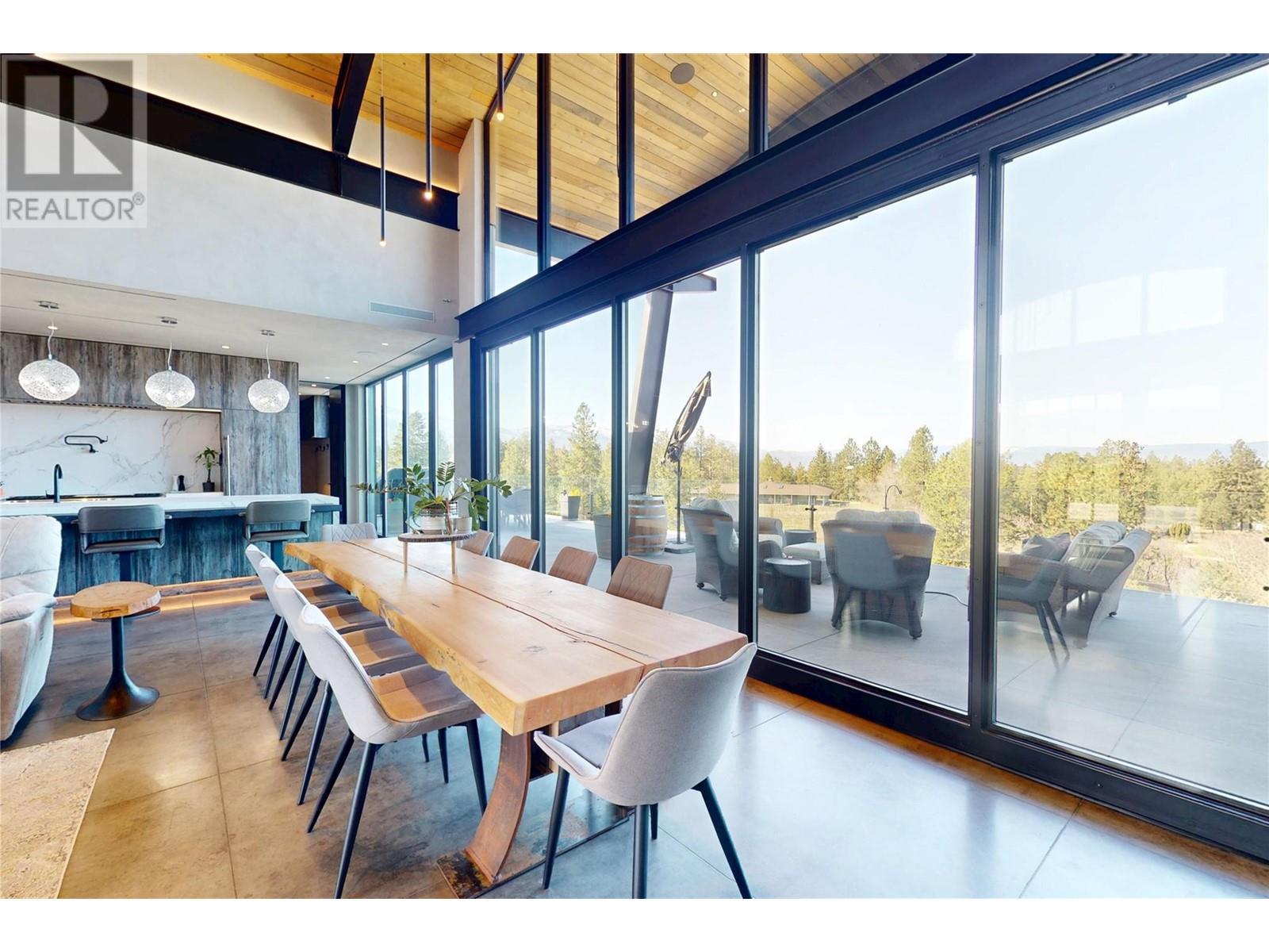 4275 Todd Road, Kelowna, BC - Indoor Photo Showing Dining Room