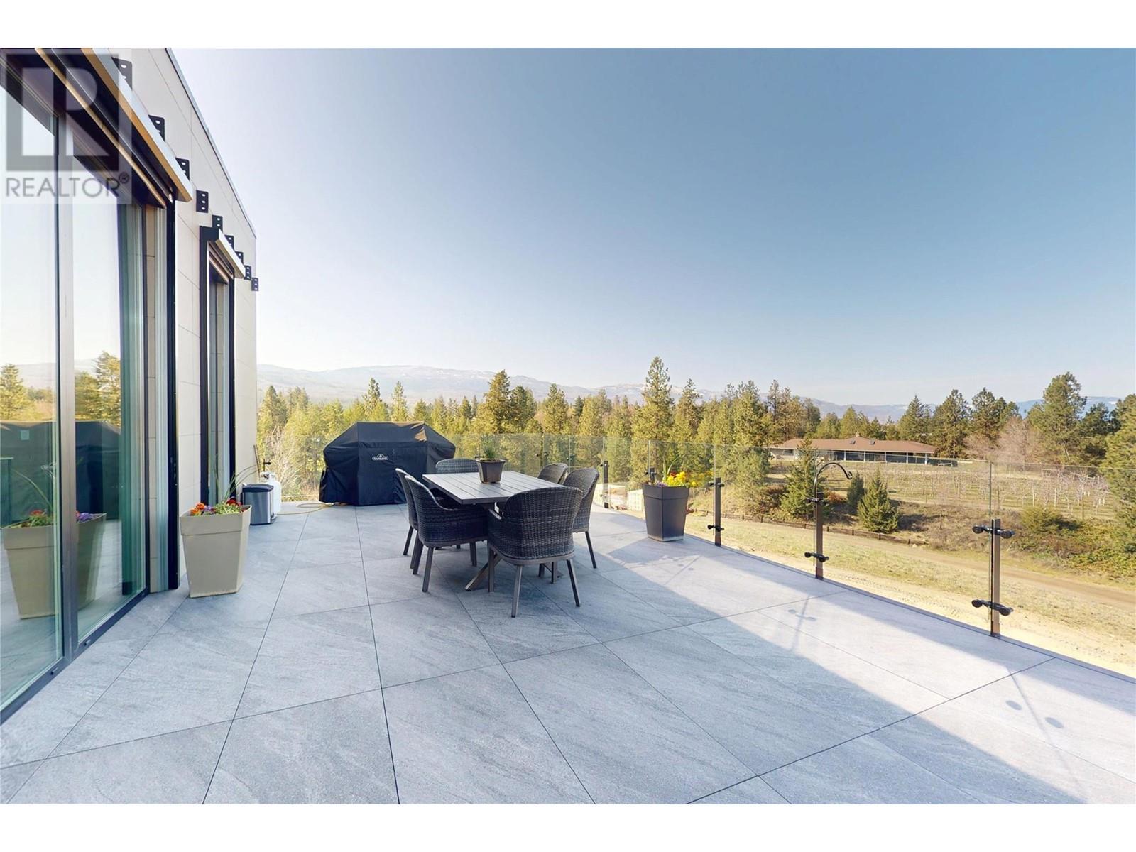 4275 Todd Road, Kelowna, BC - Outdoor