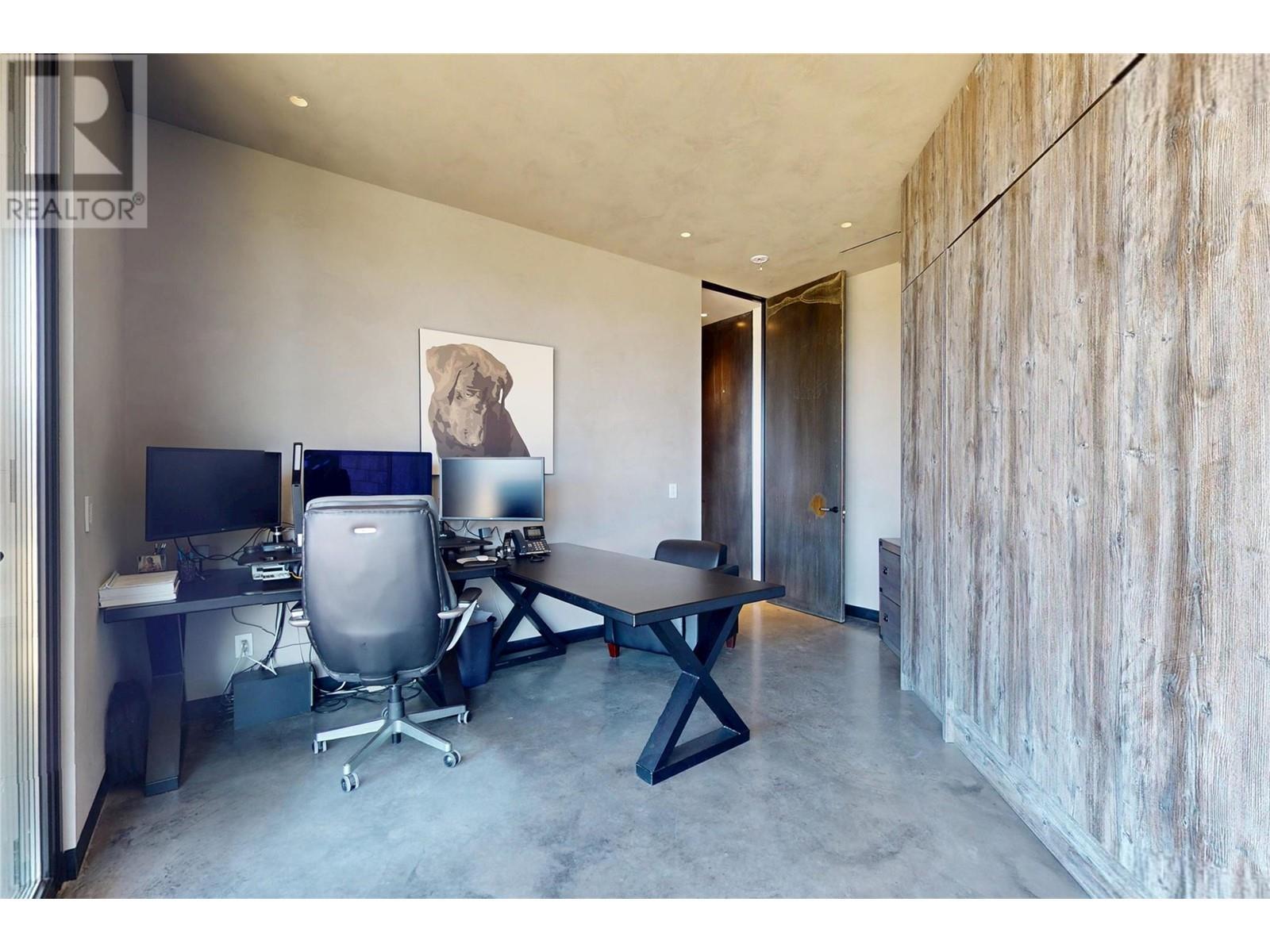 4275 Todd Road, Kelowna, BC - Indoor Photo Showing Office