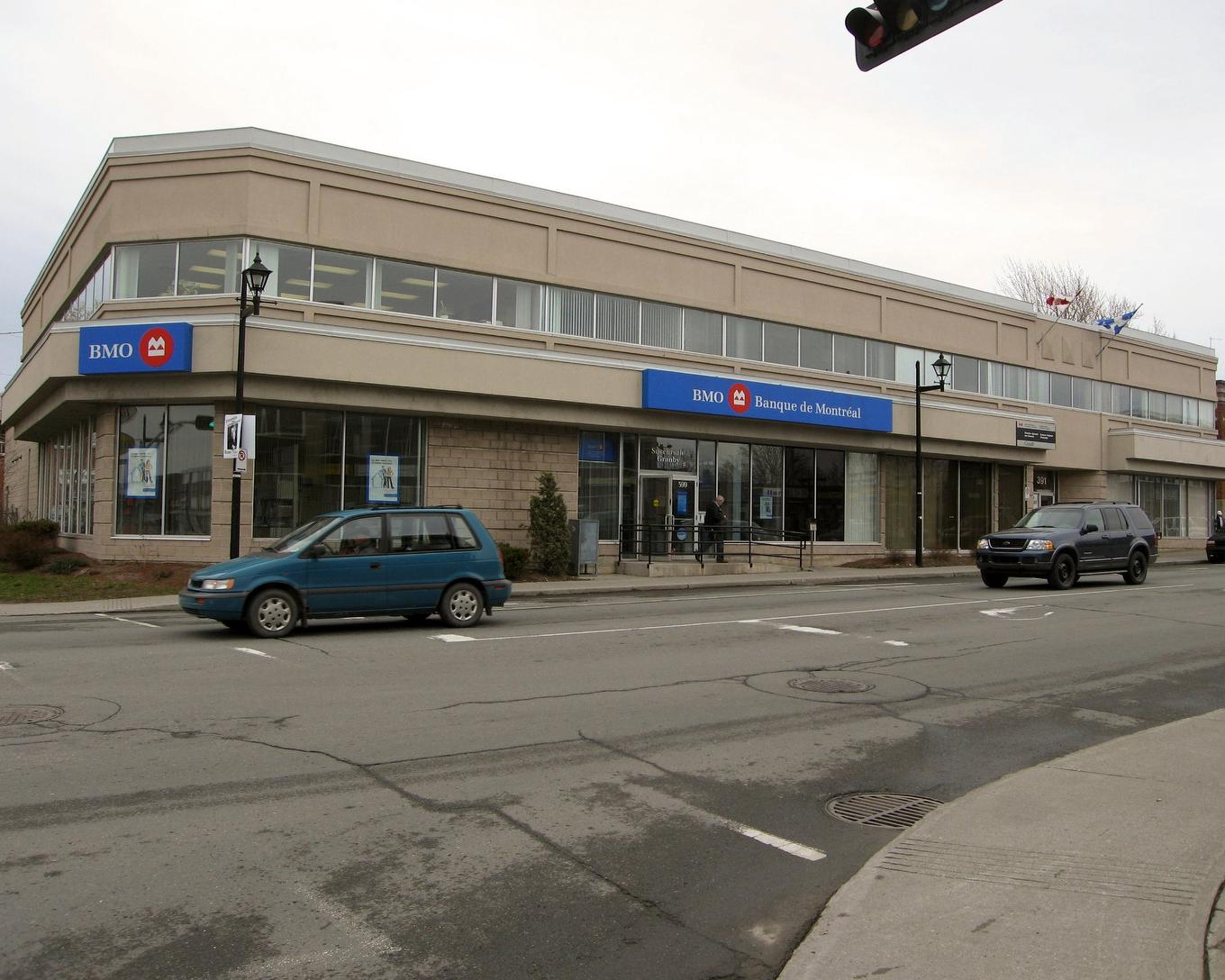 Commerce - 391 - 399 Rue Principale, Granby, QC - Outdoor