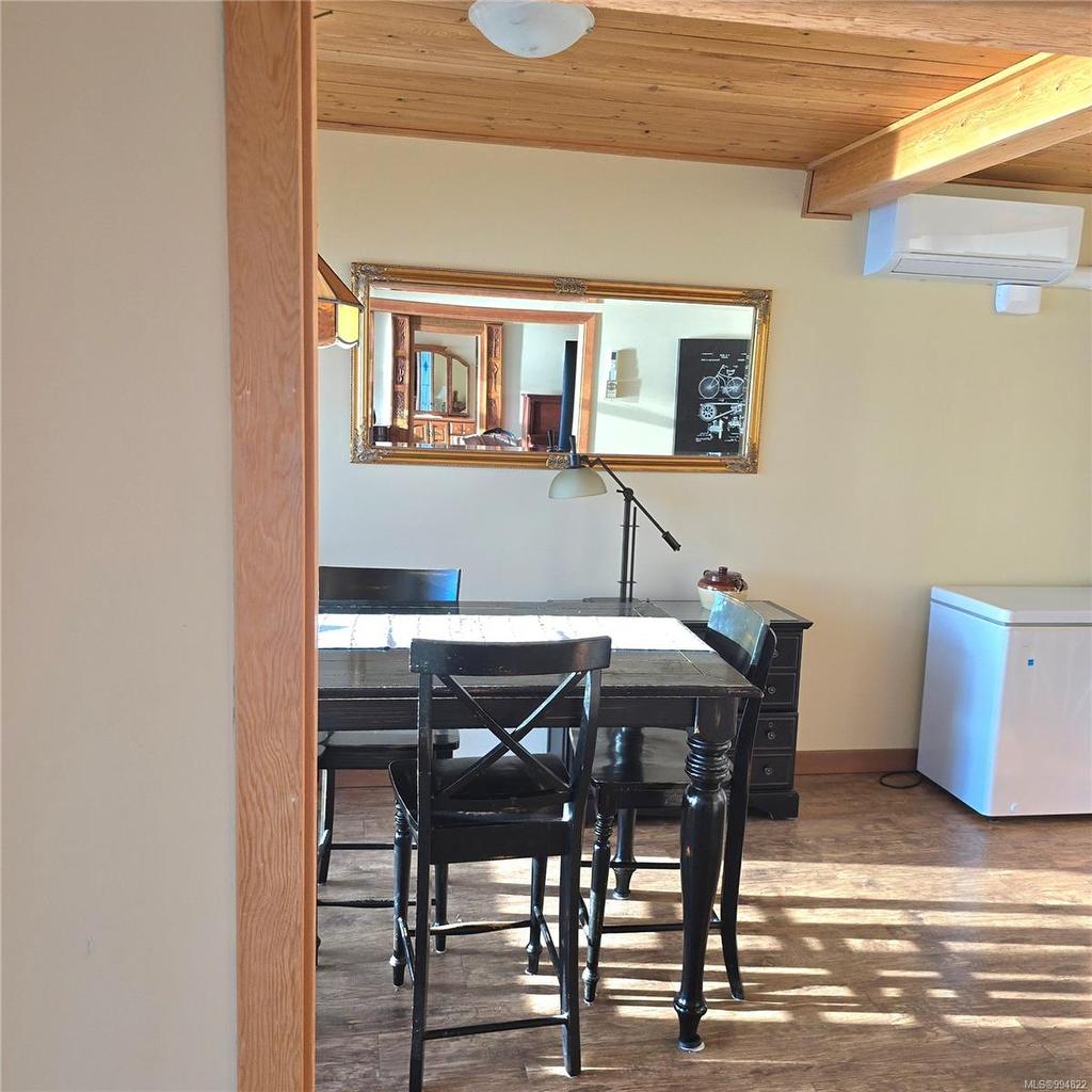 220 1St St, Sointula, BC