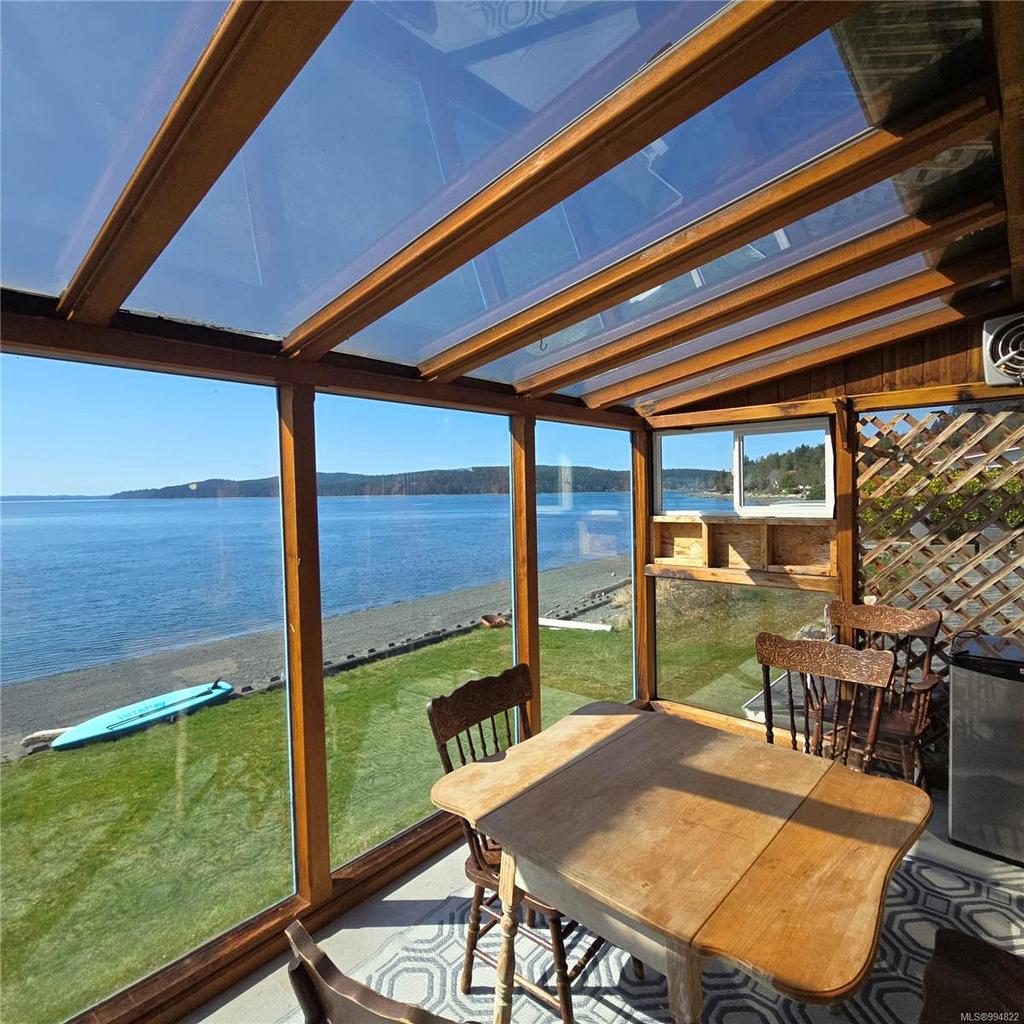 220 1St St, Sointula, BC